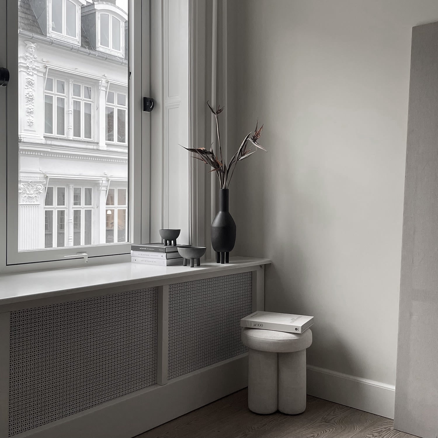 101 Copenhagen - Duck Vase, Slim - Coffee - Vase