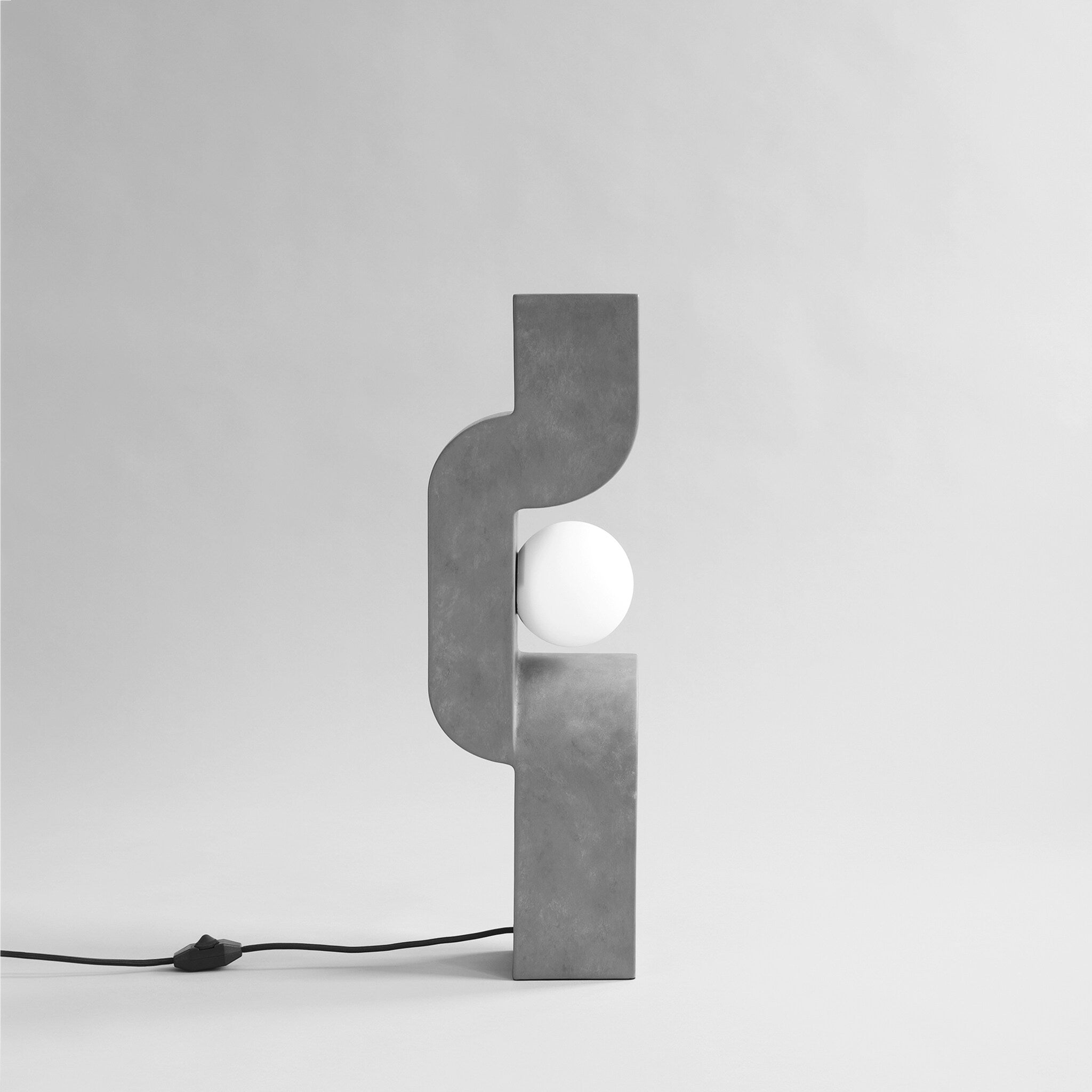 Sitting Man, Big - Dark Grey | Floor Lamp | 101 Copenhagen