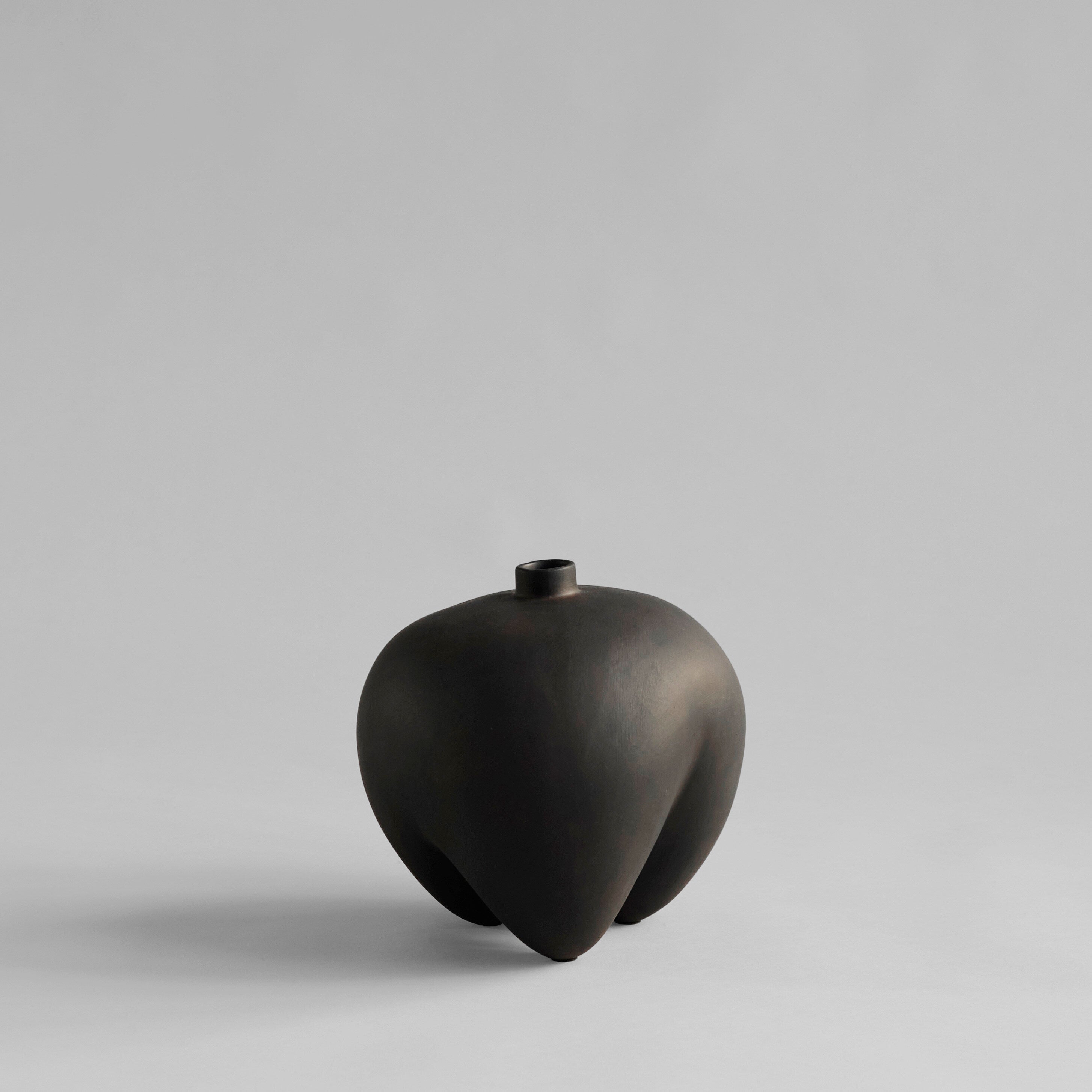 Sumo Vase, Mini - Coffee | Ceramic | 101 Copenhagen