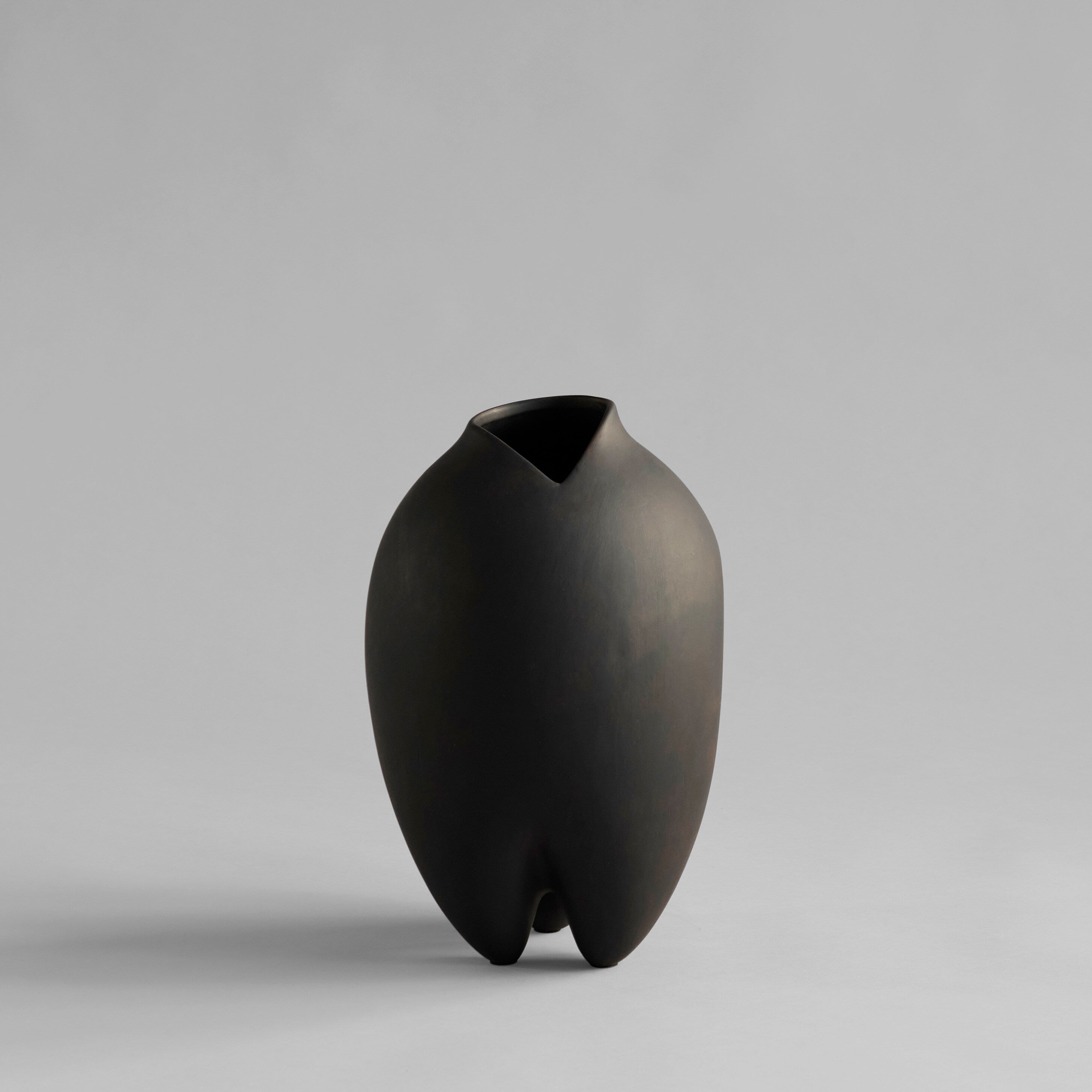 Sumo Vase, Slim - Coffee | Ceramic | 101 Copenhagen