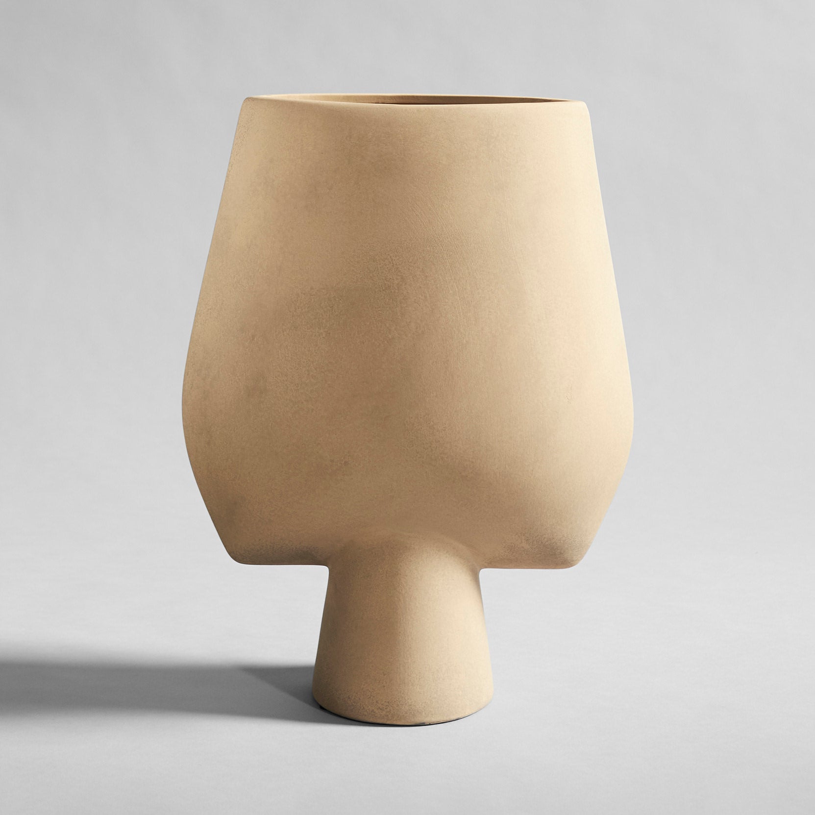 101 Copenhagen - Sphere Vase Square, Hexa - Sand - Vase