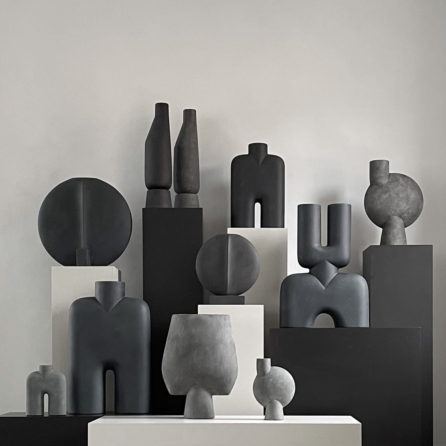101 Copenhagen - Cobra Vase Tall, Hexa - Black - Vase