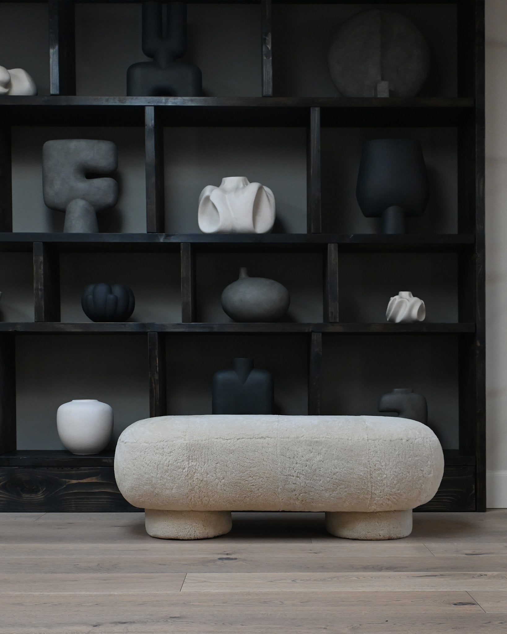 101 Copenhagen - Big Foot Bench - Sandshell (Sheepskin) - Bench