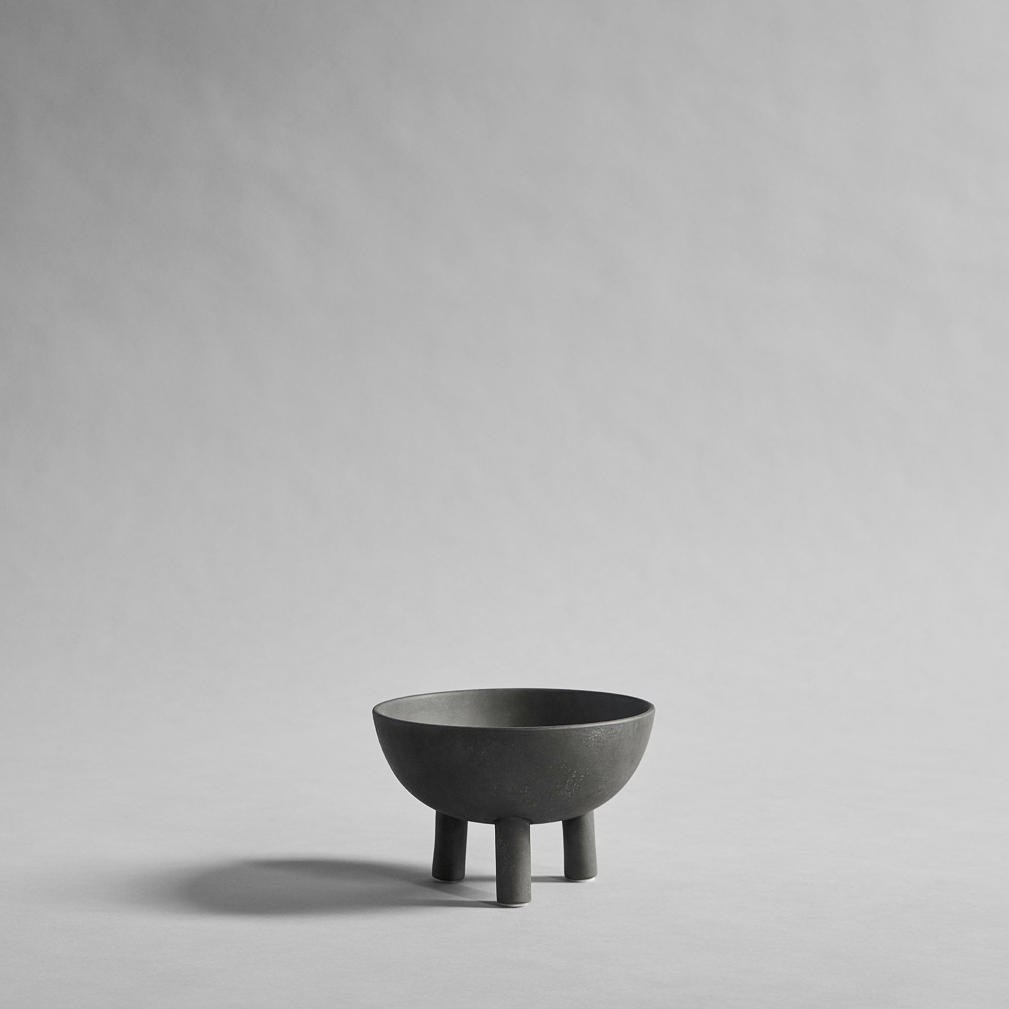 101 Copenhagen - Duck Bowl, Big - Dark Grey - Ceramic bowl
