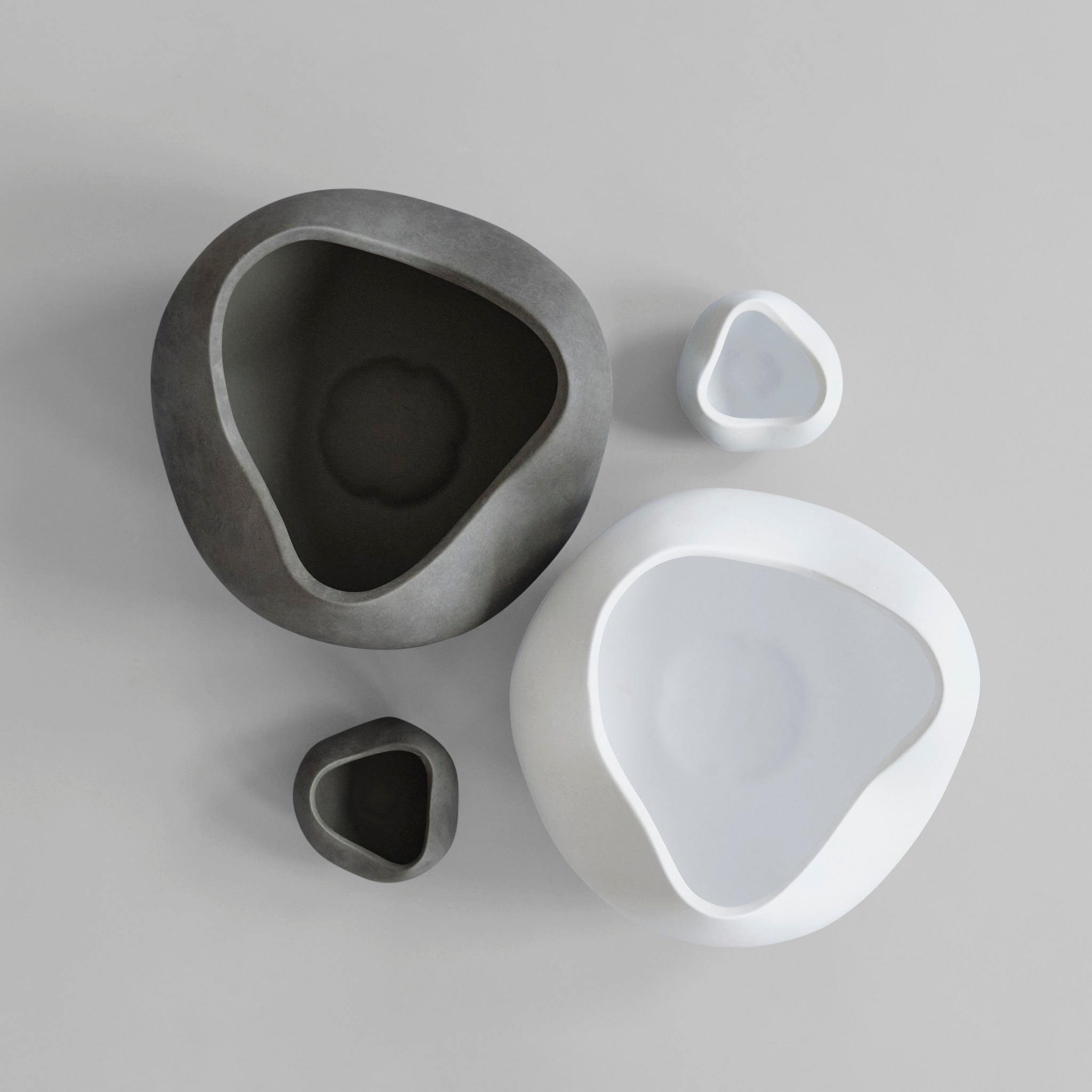 101 Copenhagen - Curve Bowl, Mini - Dark Grey - Ceramic bowl