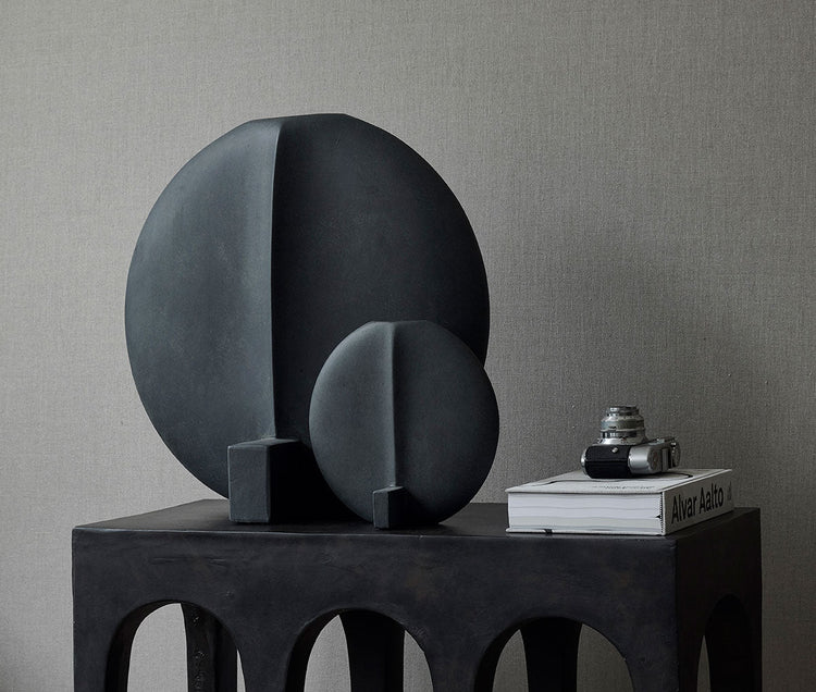 Guggenheim vases 