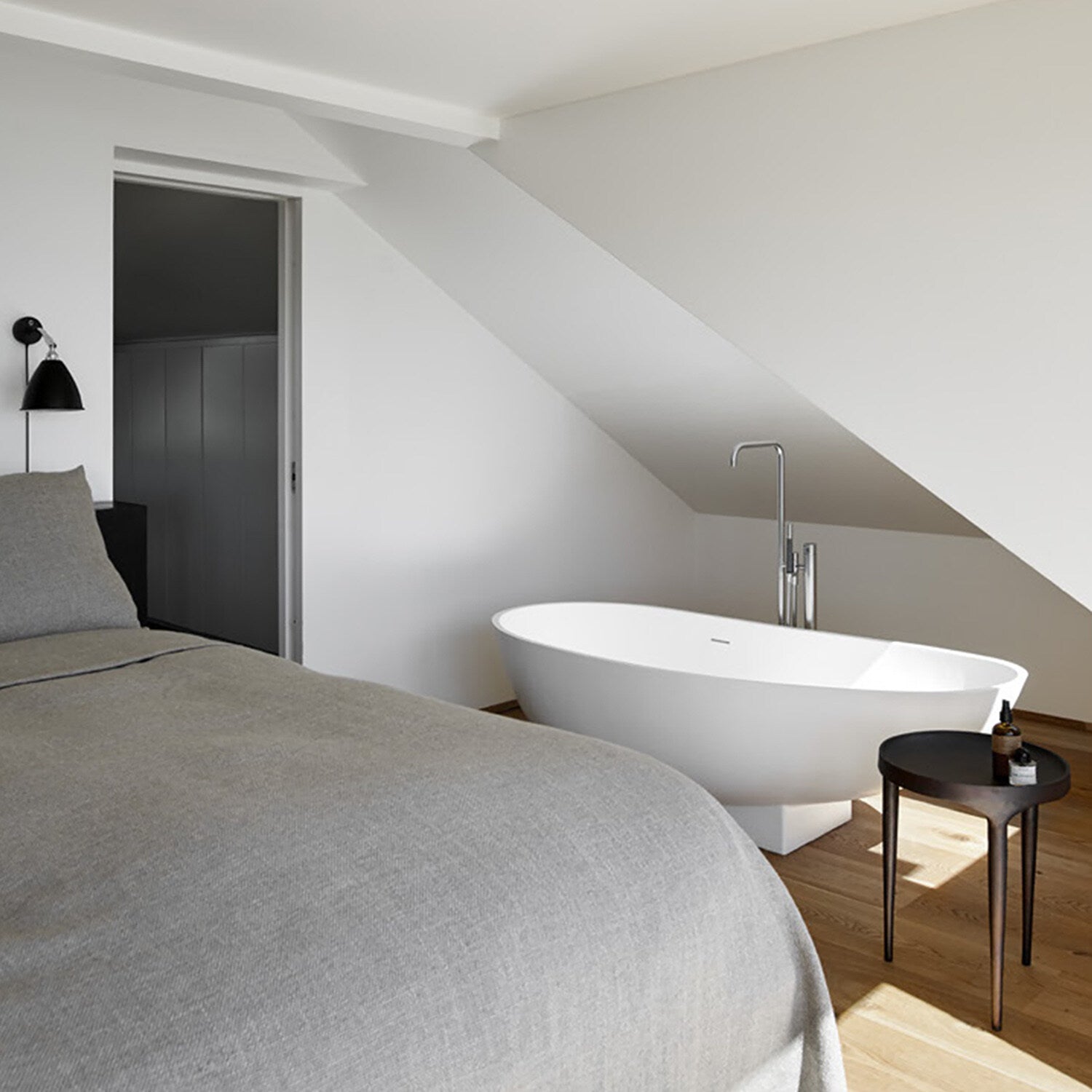 101 Copenhagen - Phantom Table, Tall - Burn Antique - Coffee Table