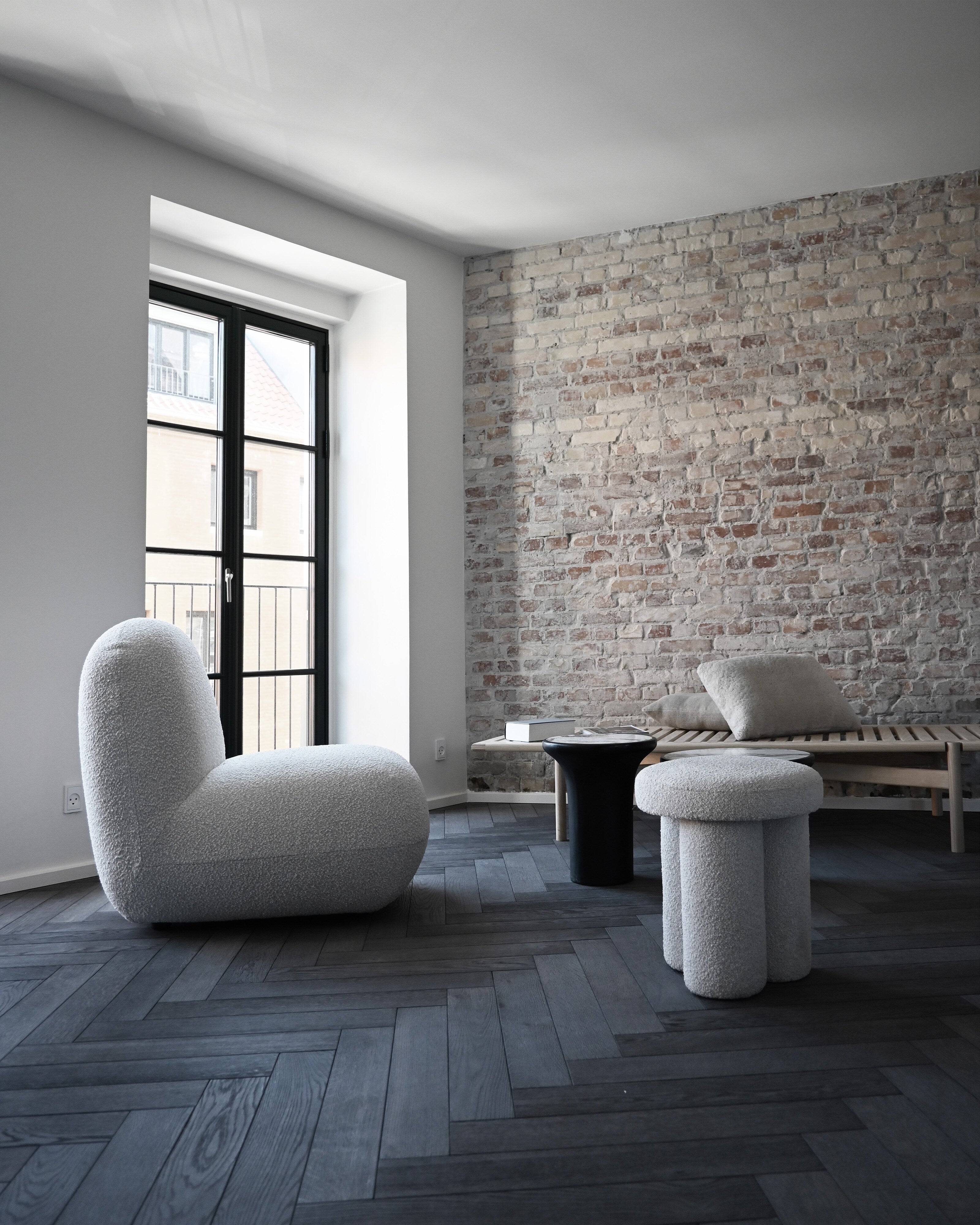 101 Copenhagen - Big Foot Stool - Off White (CPH 900) - Stool