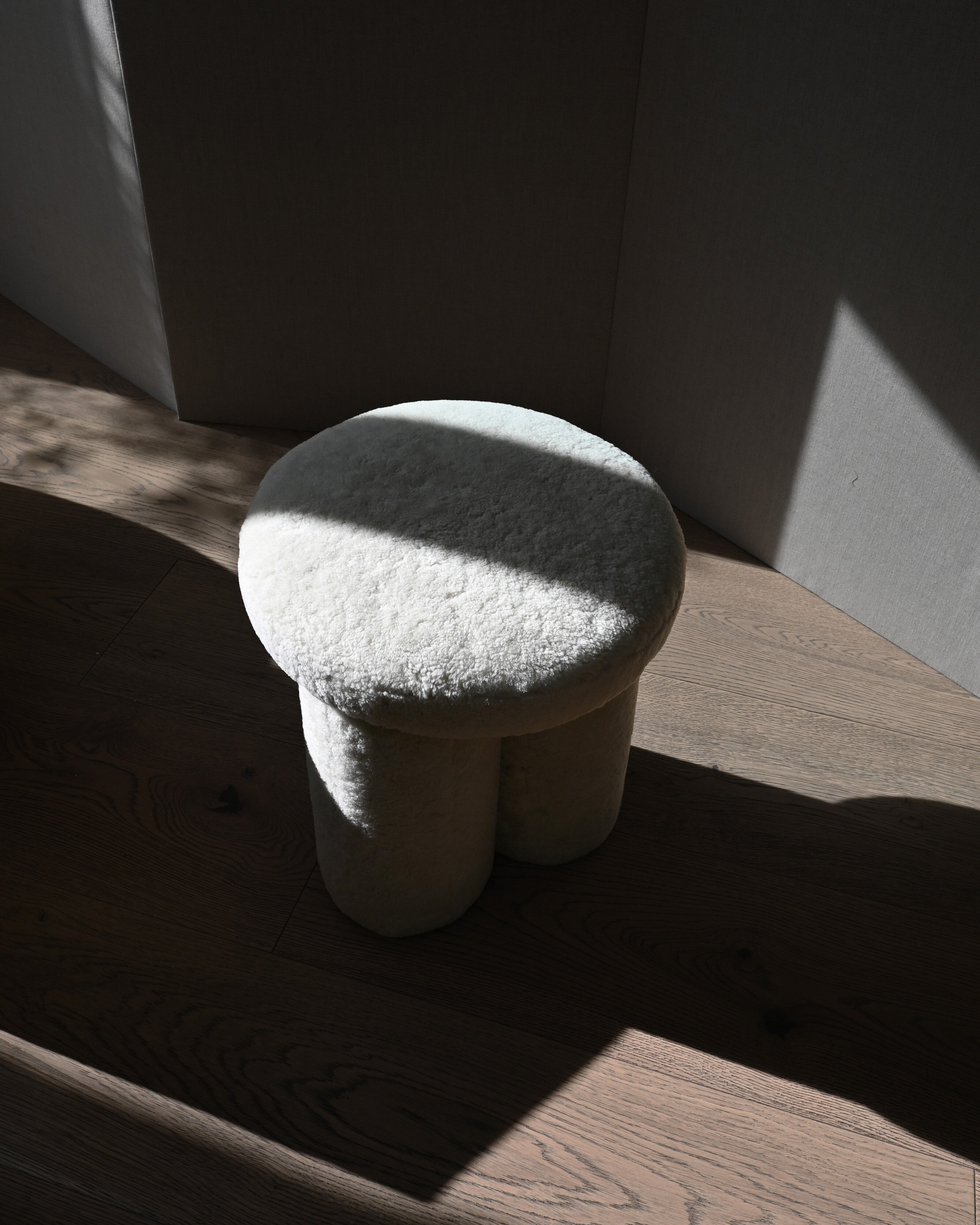 101 Copenhagen - Big Foot Stool - Sheepskin - Stool