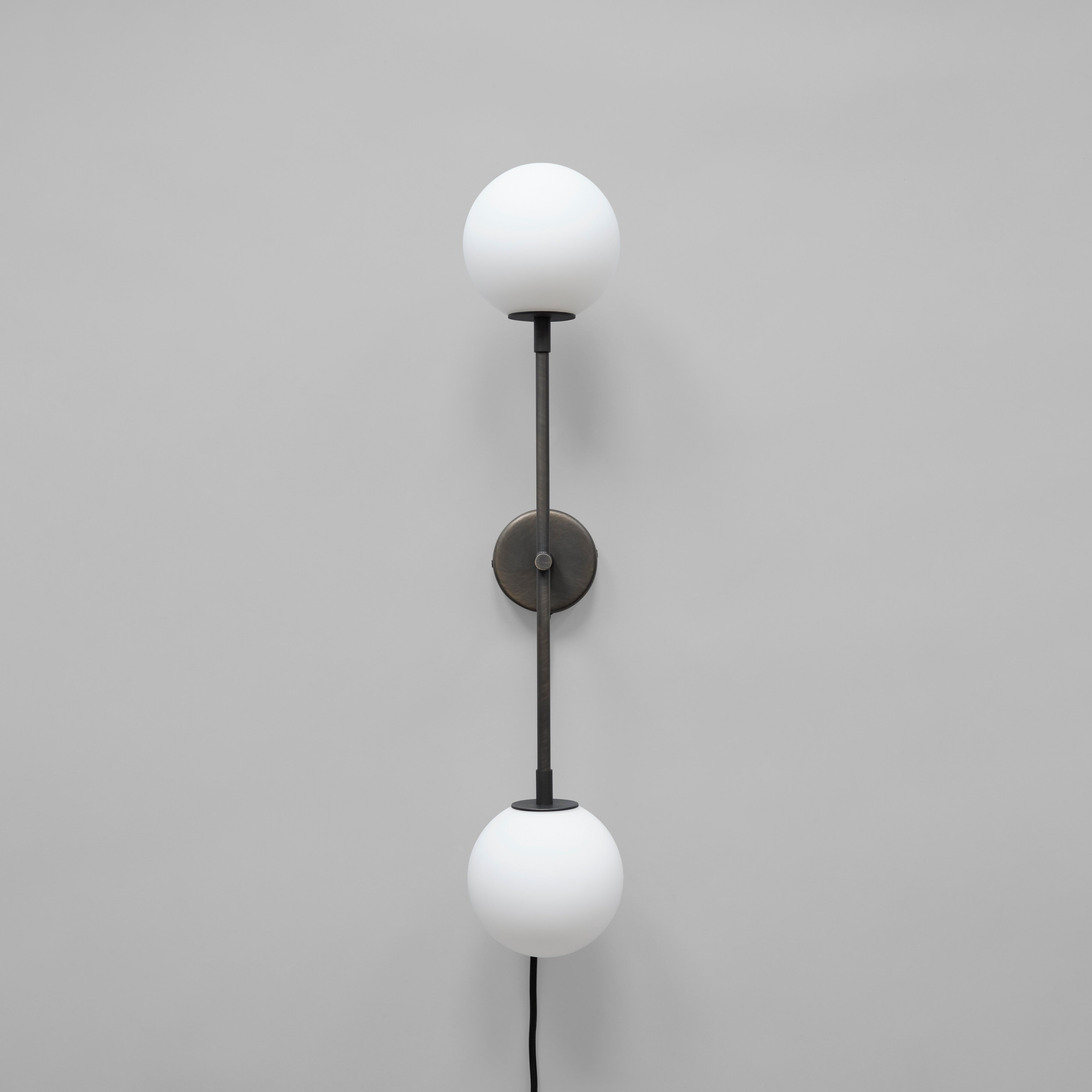 101 Copenhagen - Drop Wall Lamp Bulp - Grey - Wall Lamp