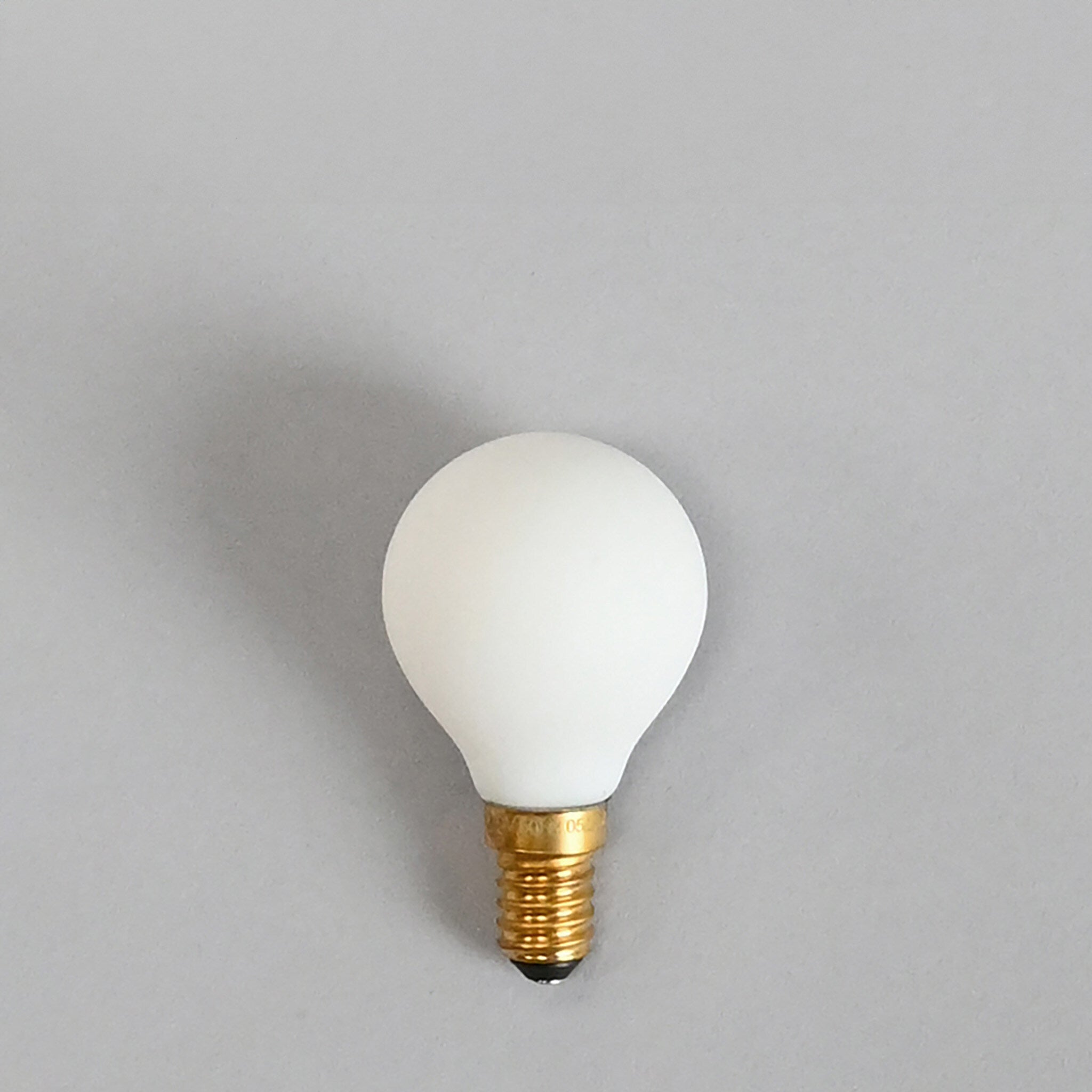 101 Copenhagen - Porcelain I - LED Bulb - E14 - 240V - Light Source