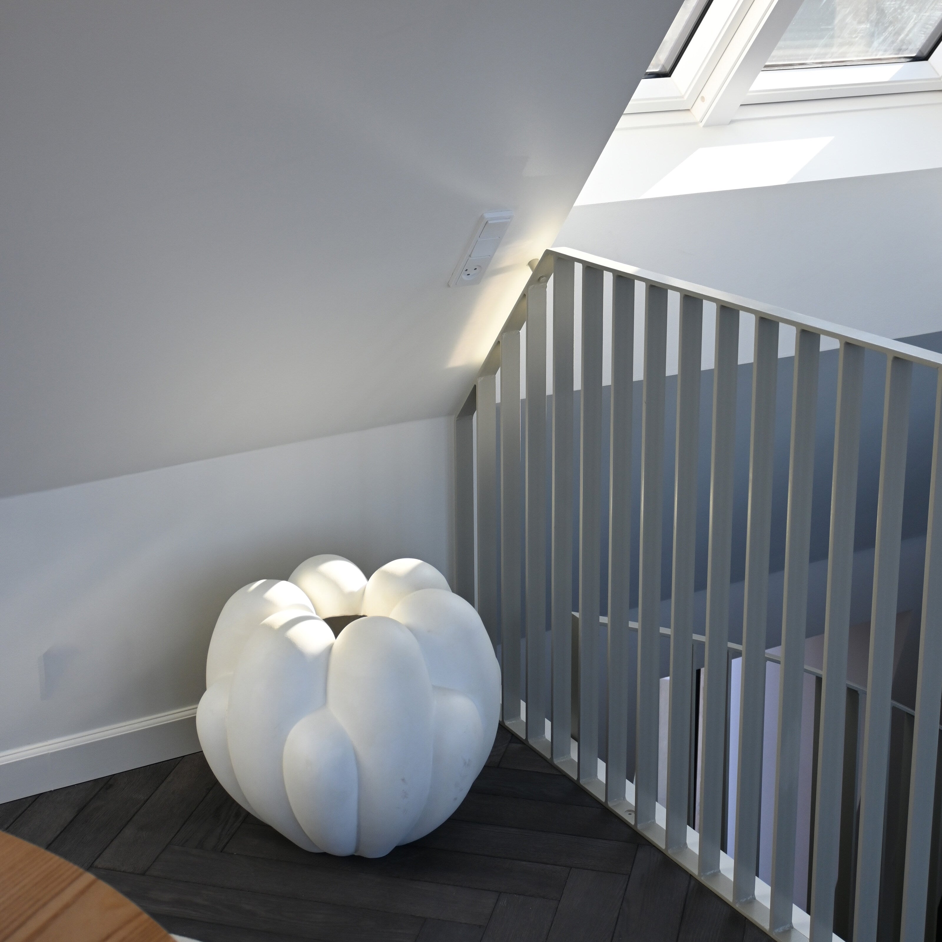 101 Copenhagen - Bloom Vase, Big - Bone White - Vase