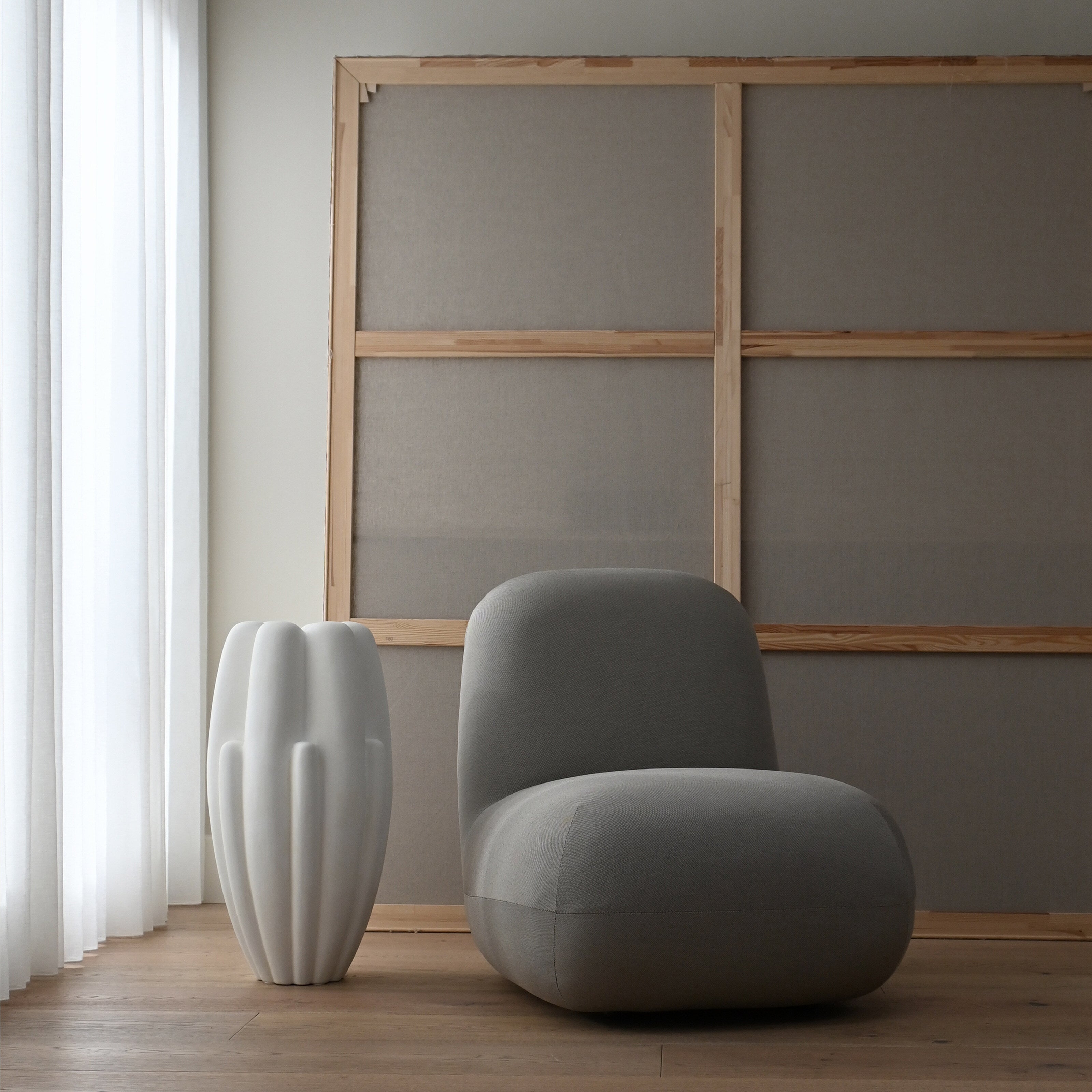 Bloom Vase Slim, Big - Bone White