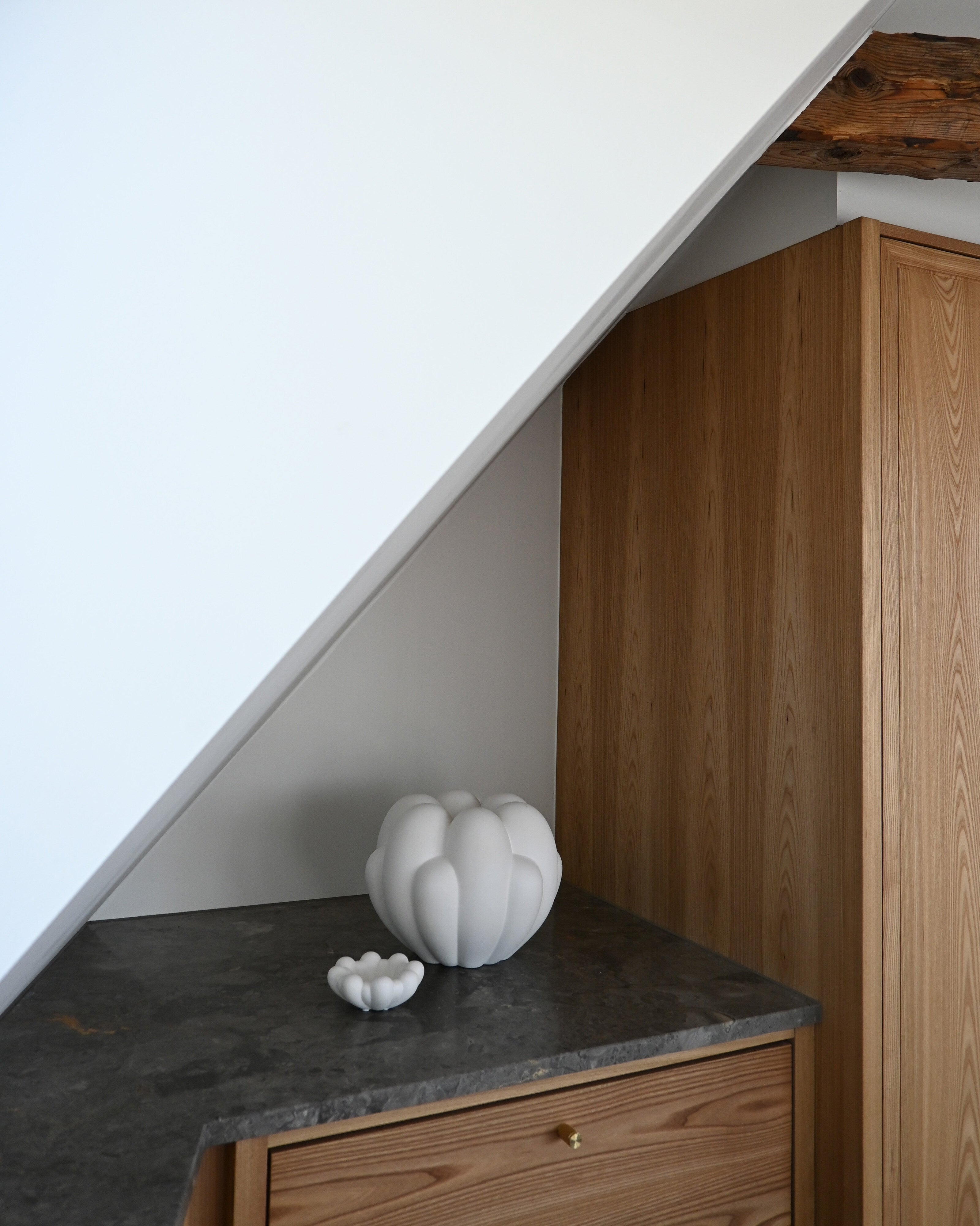 Bloom Vase, Mini - Bone White | Ceramic | 101 Copenhagen
