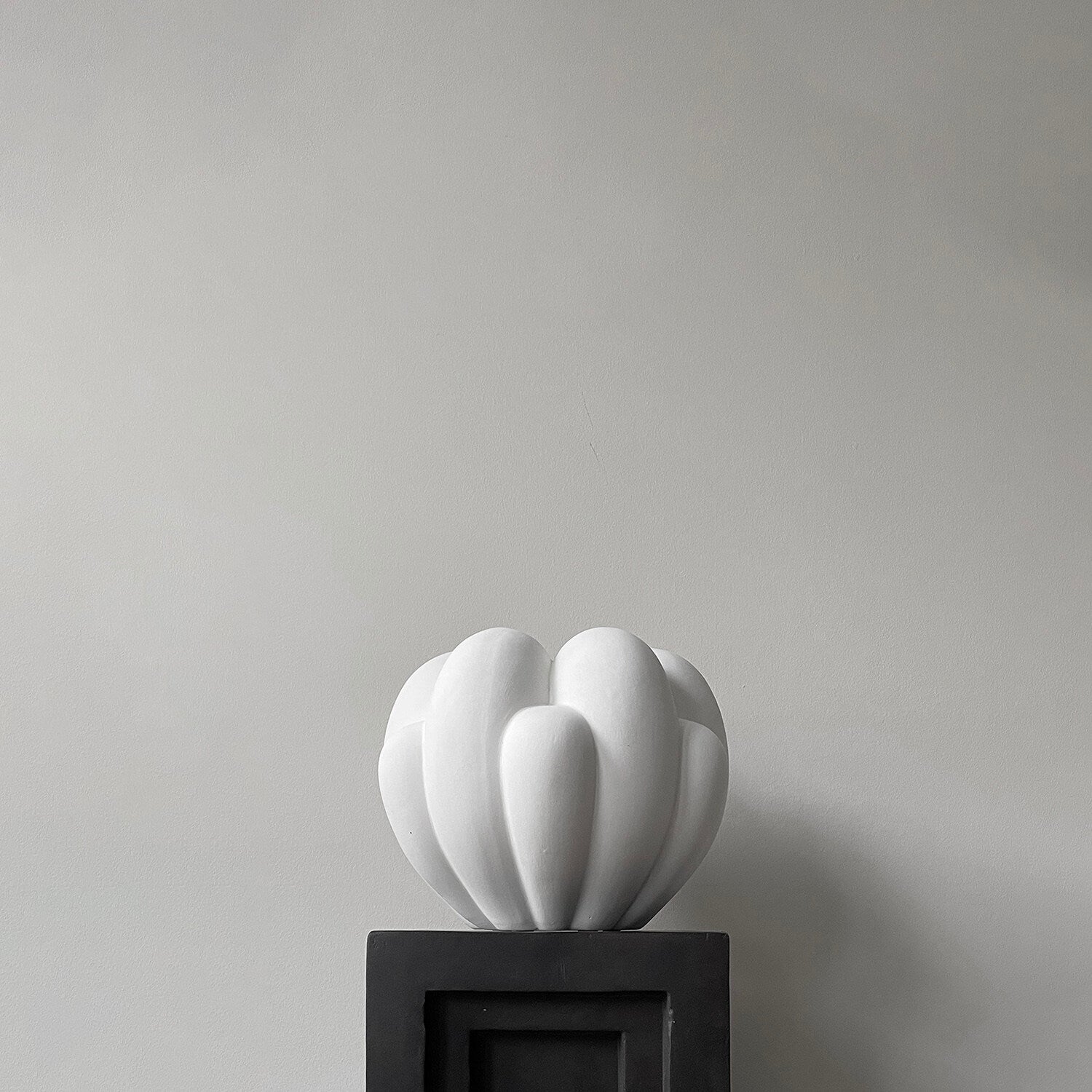 Bloom Vase, Mini - Bone White | Ceramic | 101 Copenhagen