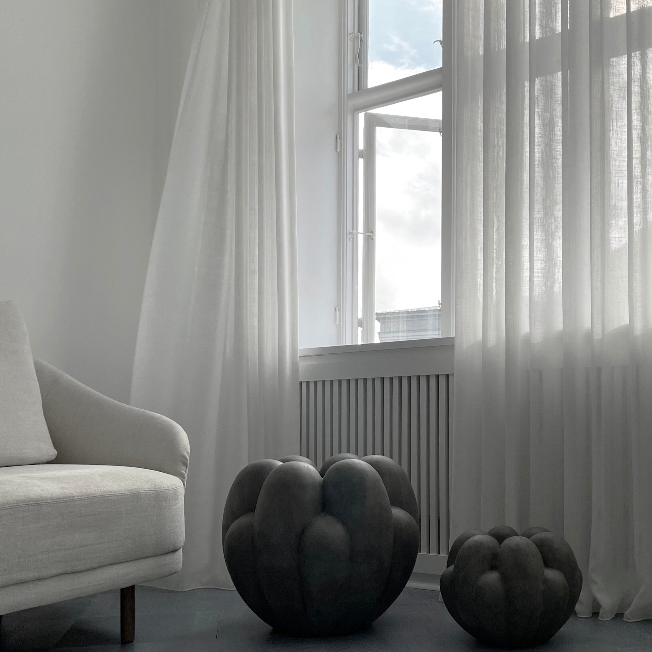 101 Copenhagen - Bloom Vase, Big - Dark Grey - Vase