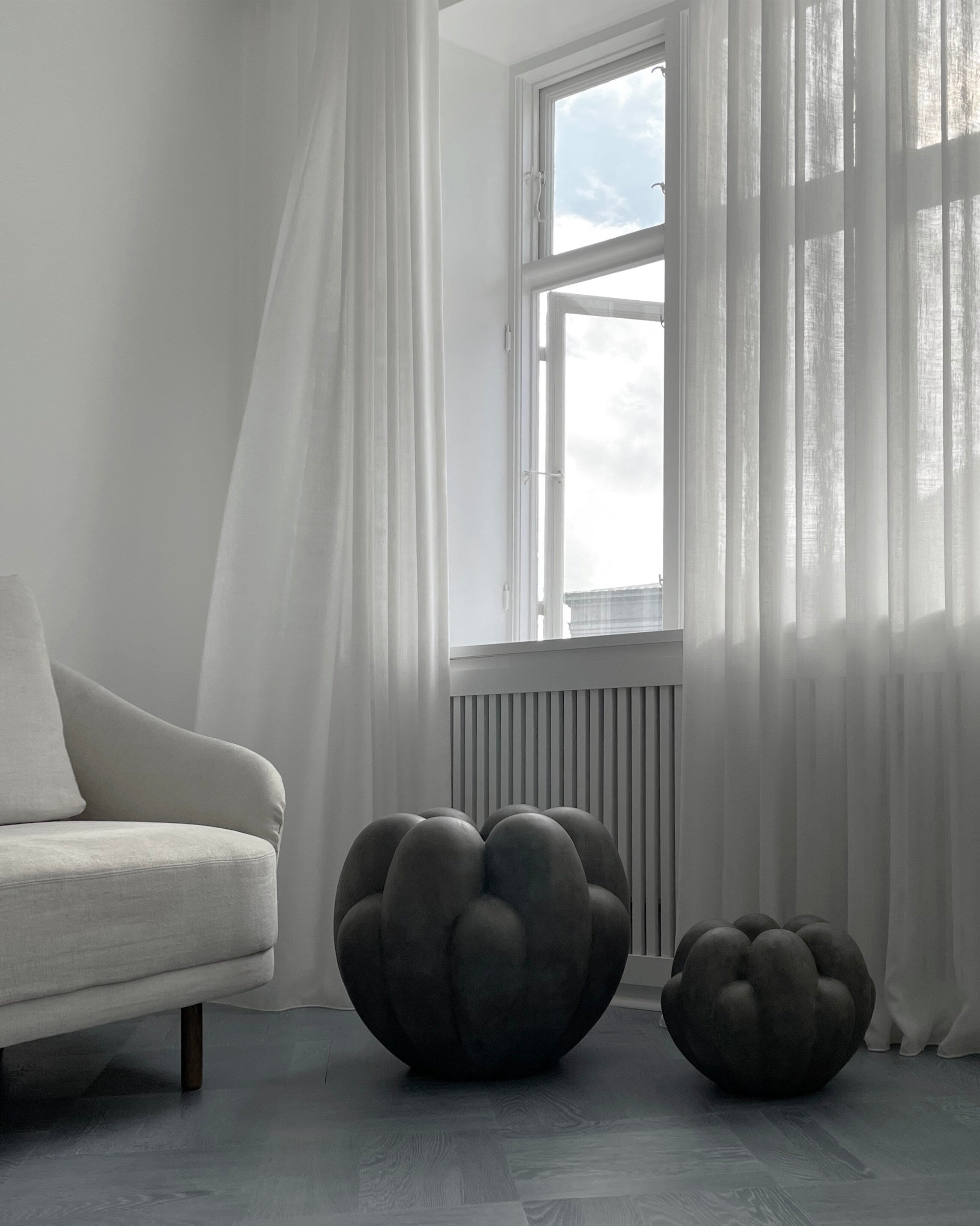 101 Copenhagen - Bloom Vase, Big - Dark Grey - Vase