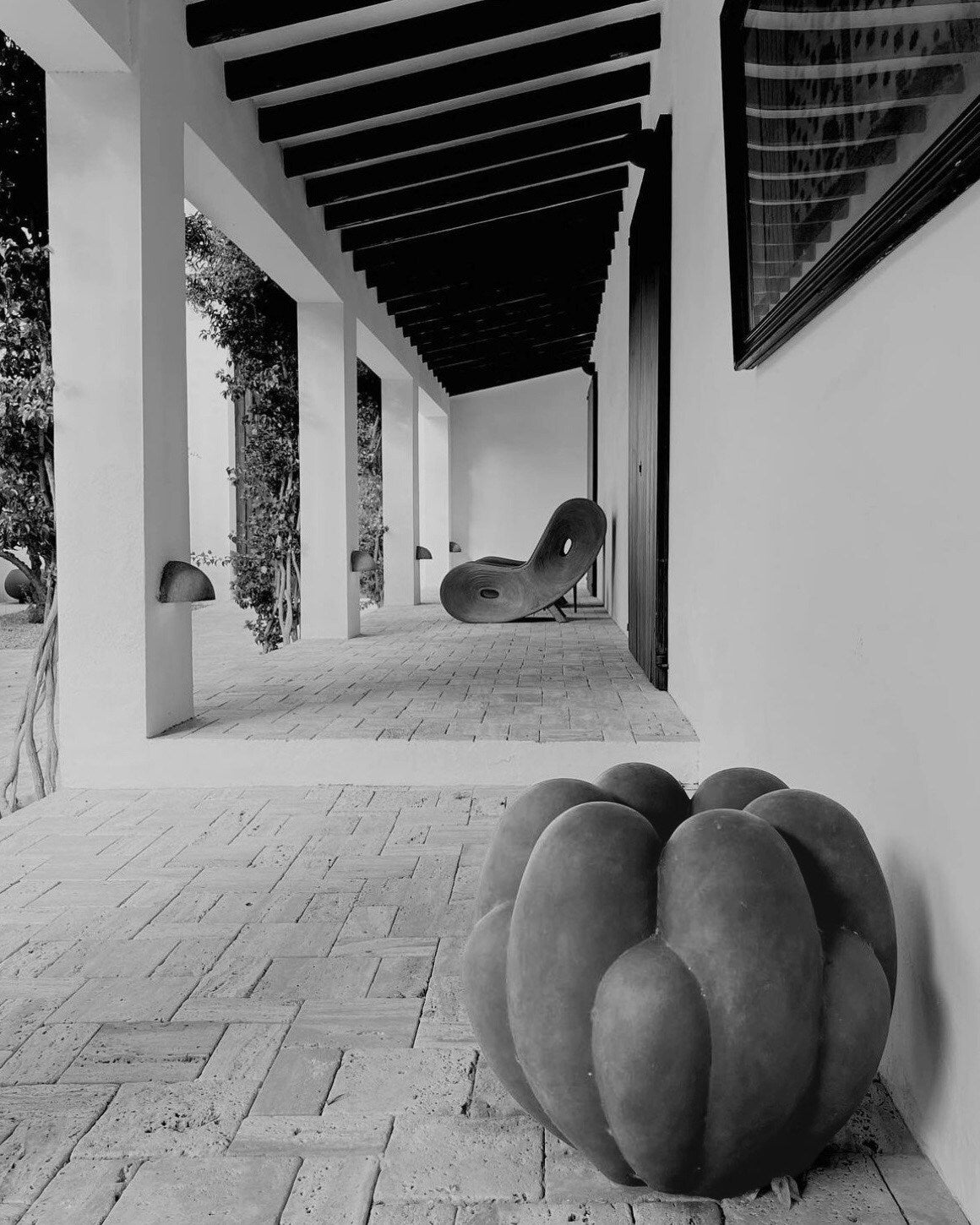 101 Copenhagen - Bloom Vase, Big - Dark Grey - Vase