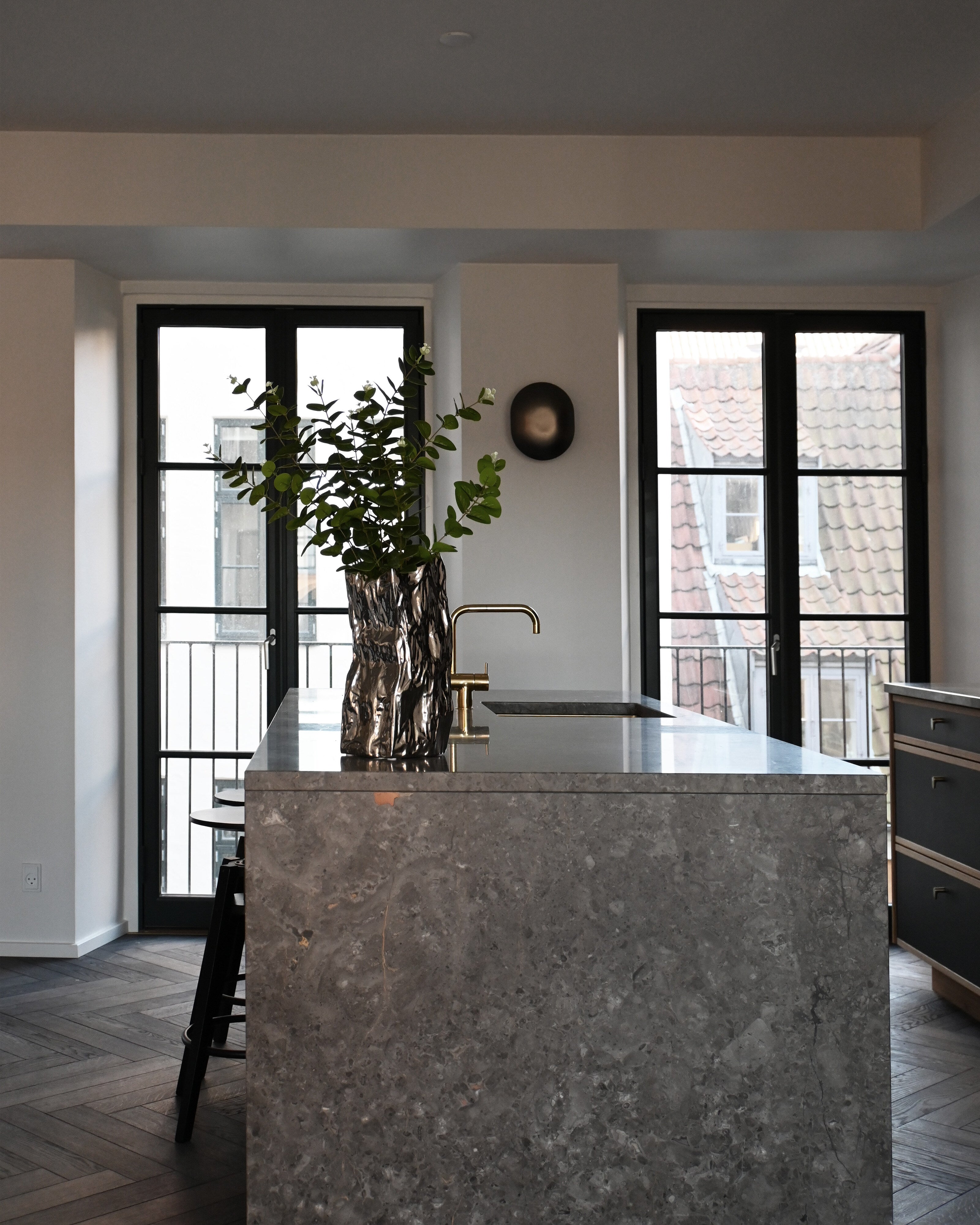 101 Copenhagen - Kami Vase, Medio - Chrome - Vase