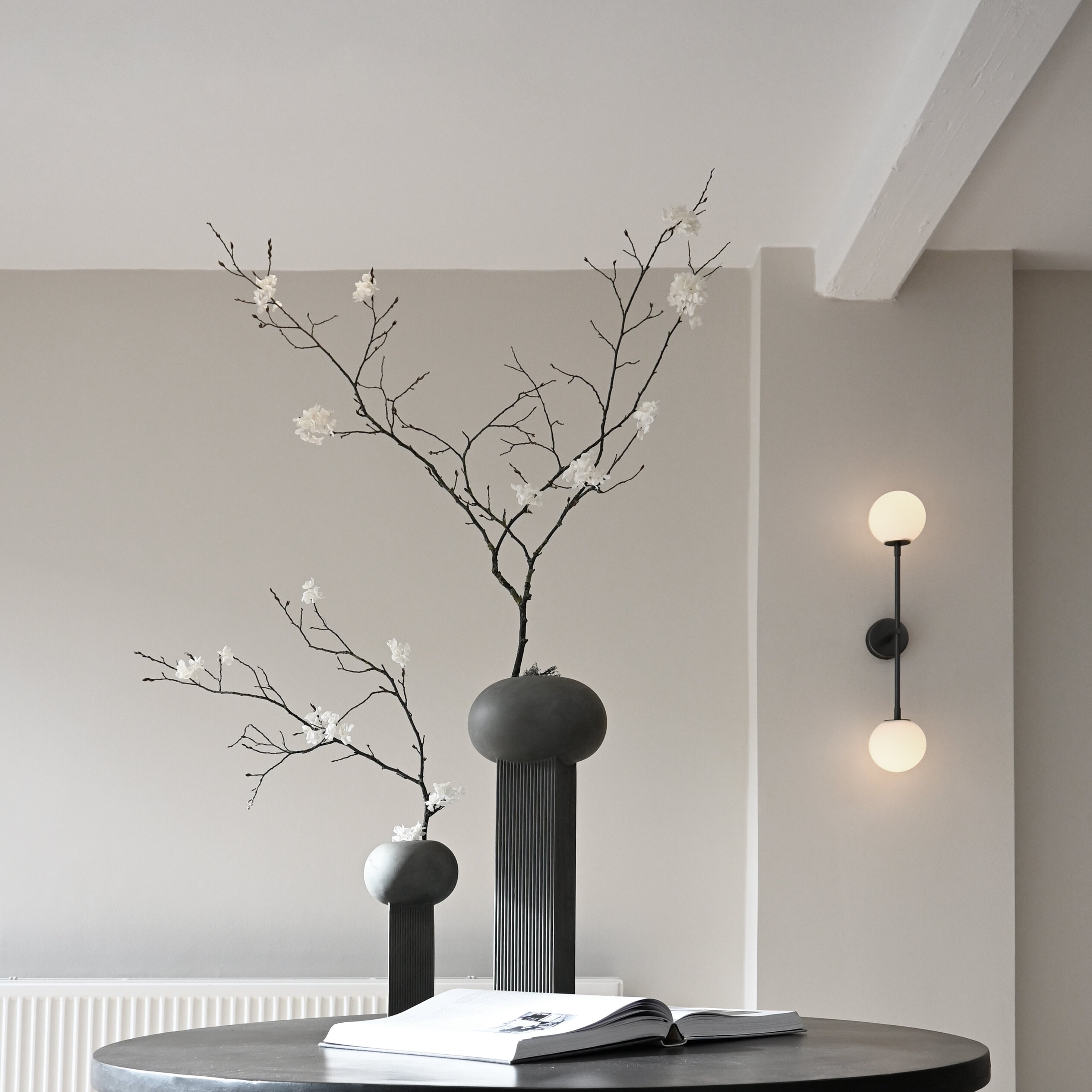 101 Copenhagen - Empire Vase, Big - Dark Grey - Vase