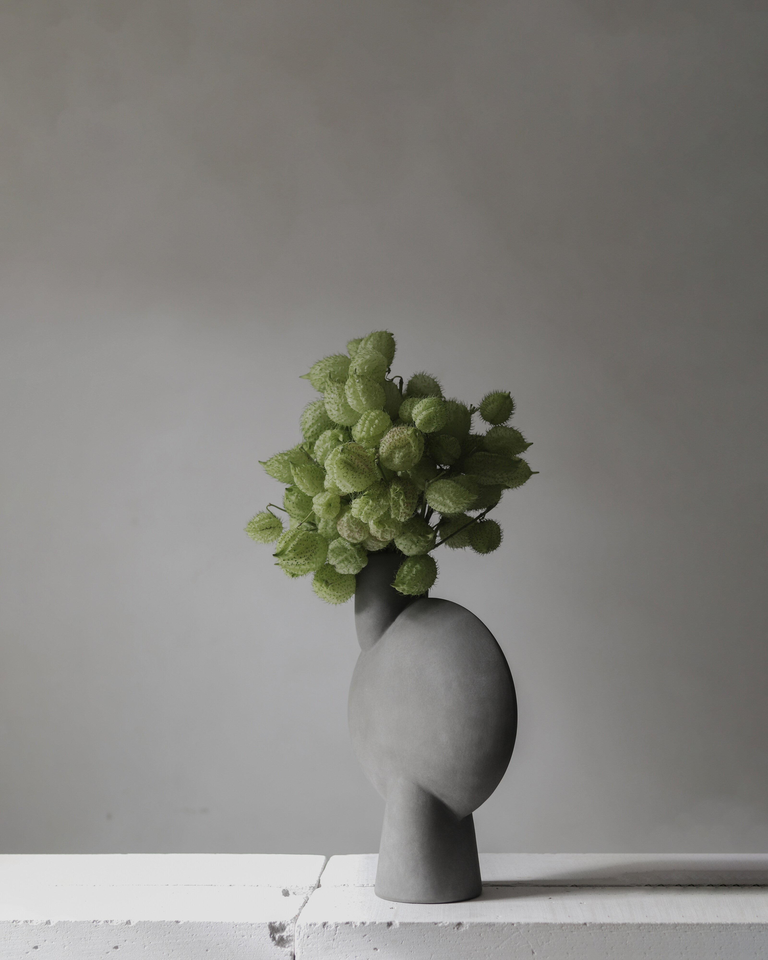 101 Copenhagen - Sphere Vase Bubl, Big - Dark Grey - Vase