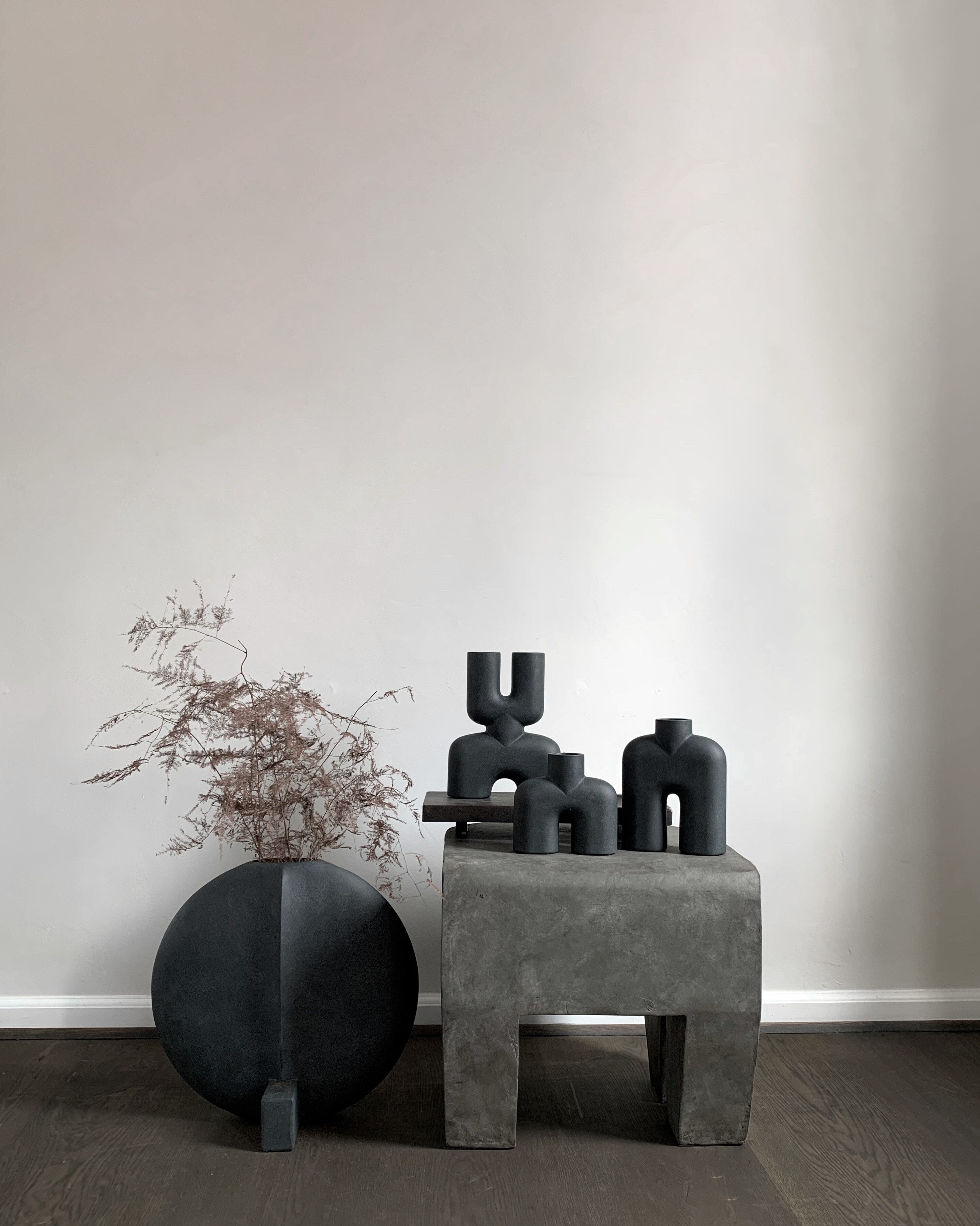 Cobra Vase Double, Mini - Black | Ceramic | 101 Copenhagen