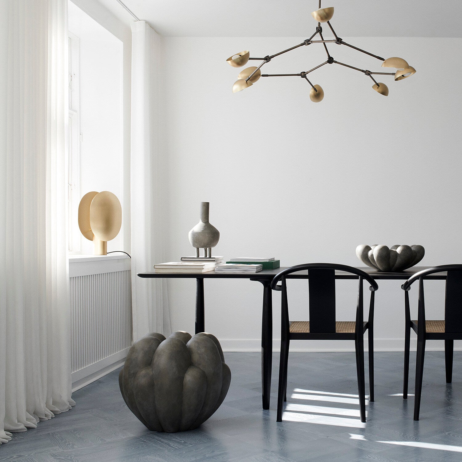花瓶・フラワースタンド 101  Duck Vase Fat Dark Grey Duck Vase Fat | Interior Design in Miami | Hausscape
