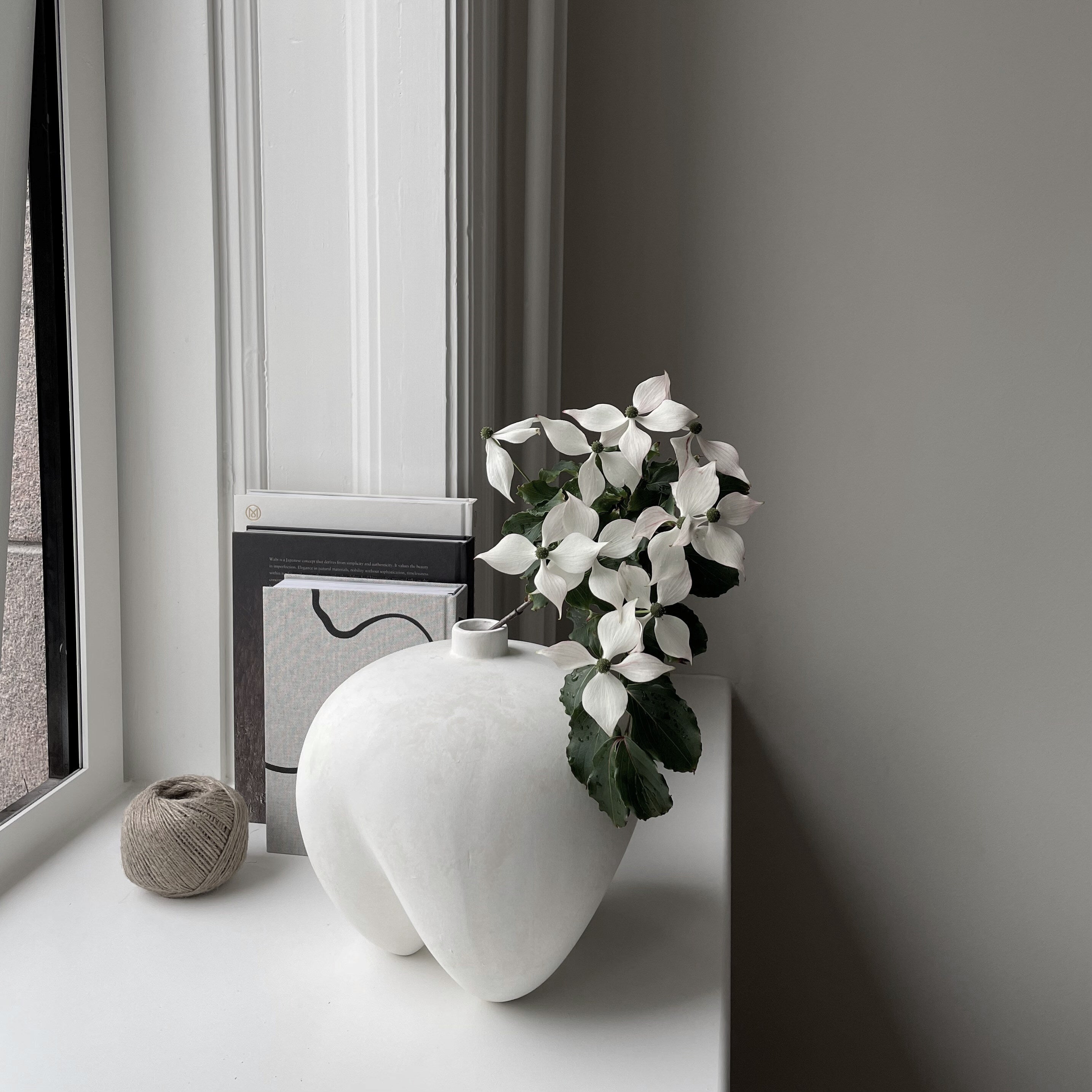 Sumo Vases | Sculptural Ceramic Vases with Organic Forms | 101