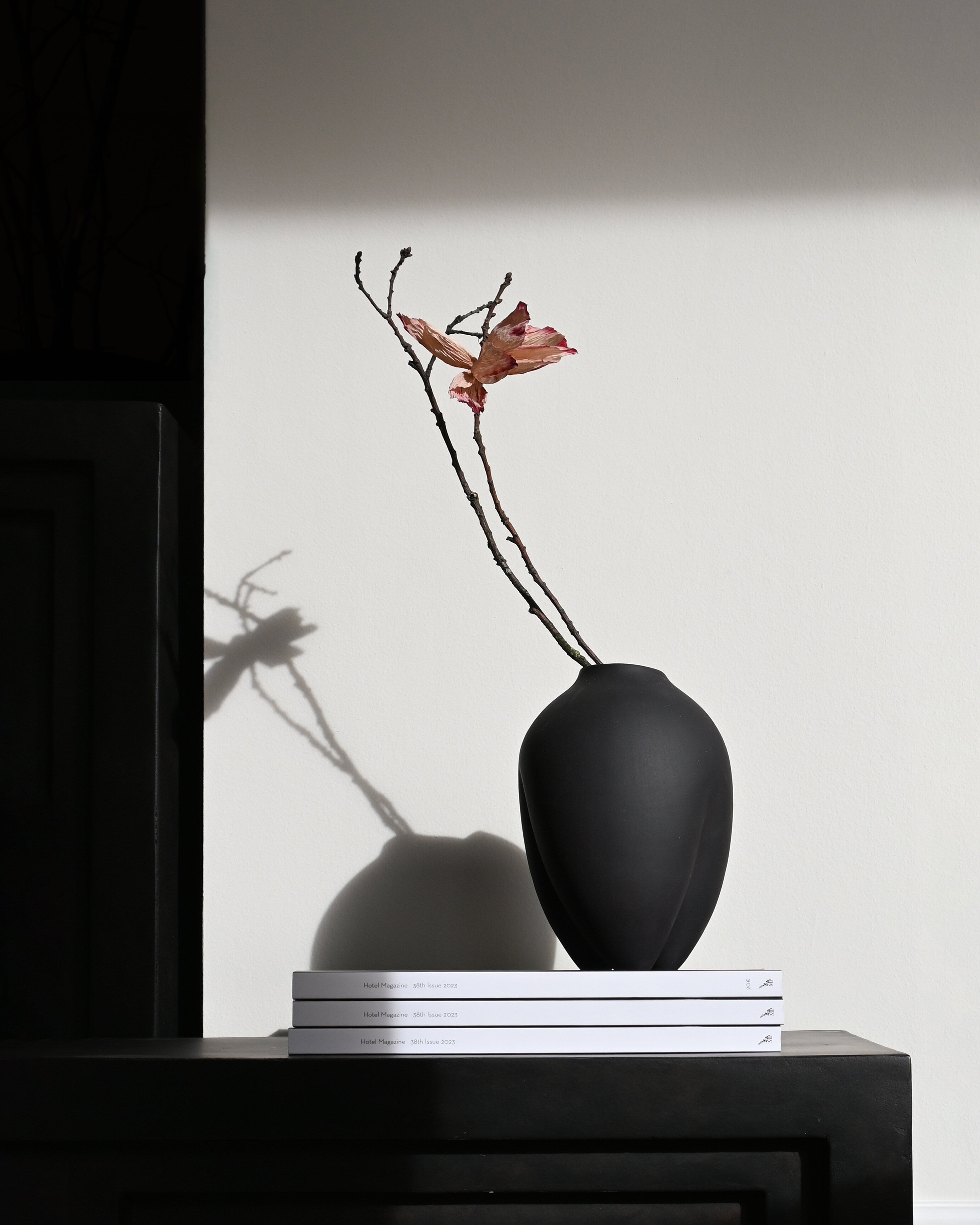 101 Copenhagen - Sumo Vase, Slim Petit - Coffee - Vase