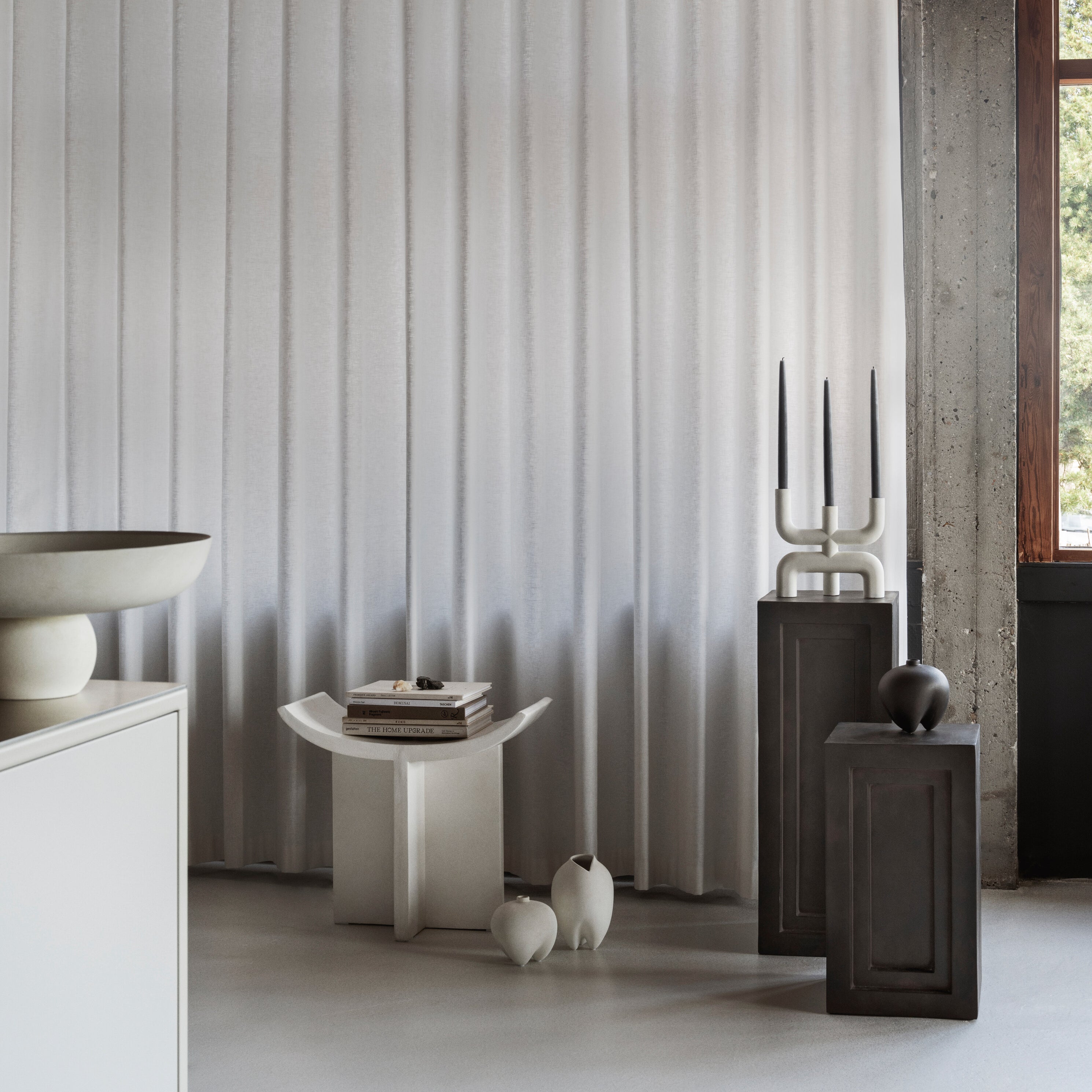 101 Copenhagen - Sumo Vase, Slim Petit - Bone White - Vase