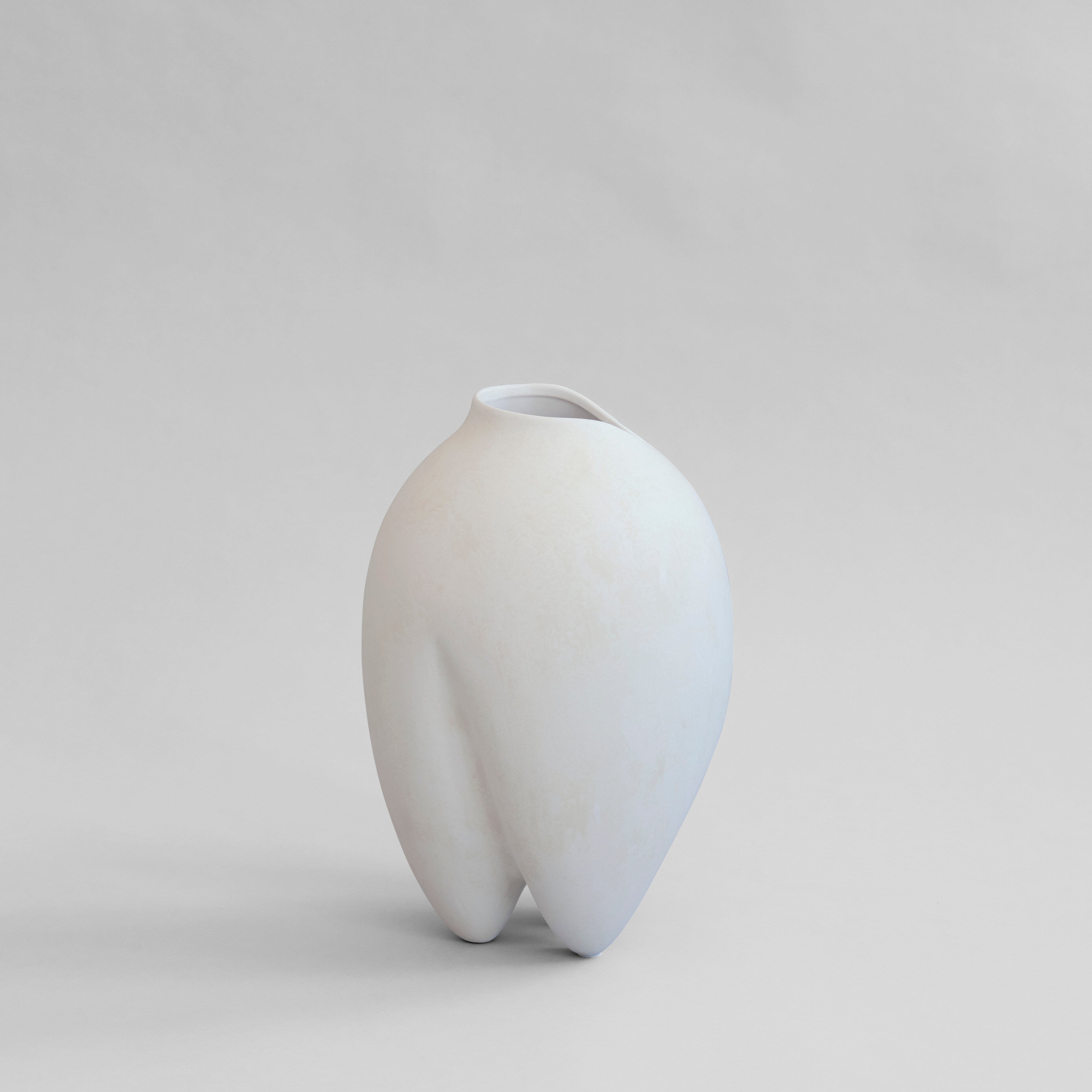 101 Copenhagen - Sumo Vase, Slim - Bone White - Vase