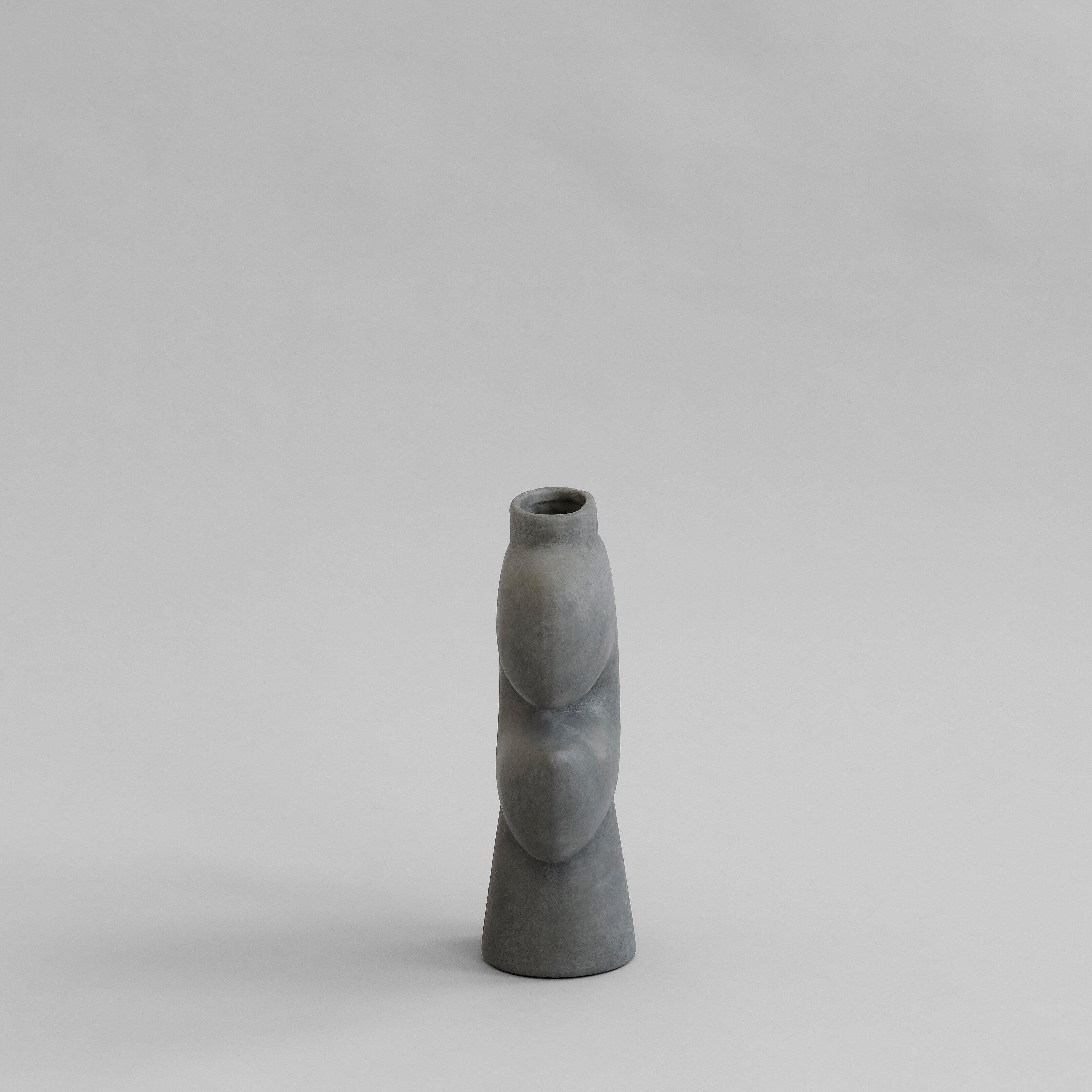 Tribal Vase, Medio - Dark Grey | Ceramic | 101 Copenhagen