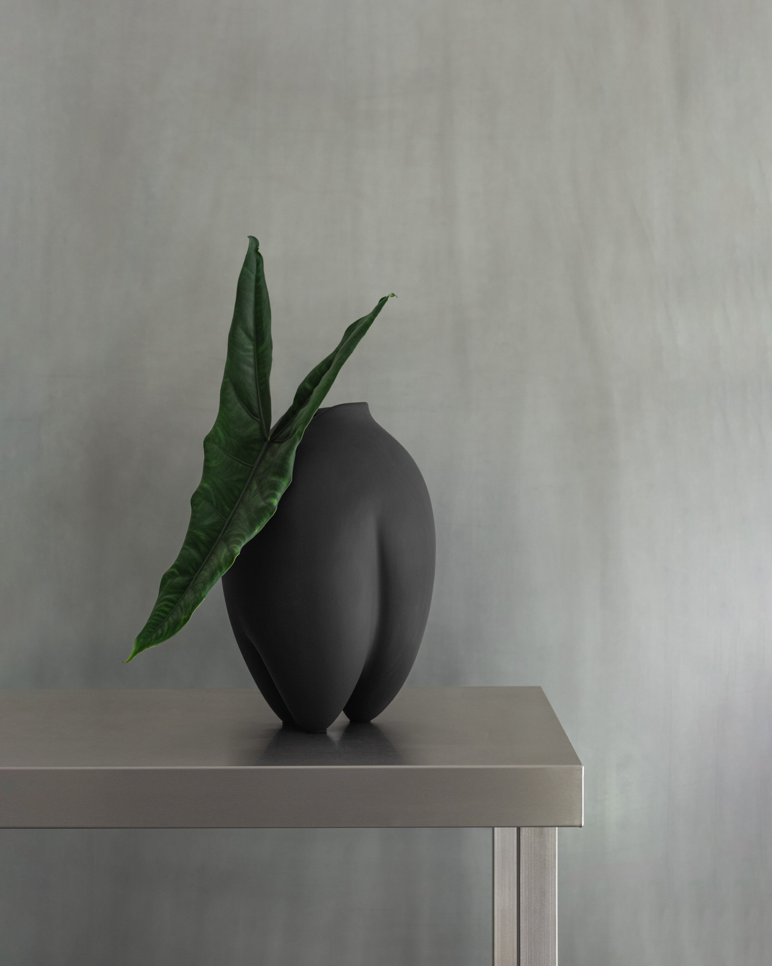 101 Copenhagen - Sumo Vase, Slim - Coffee - Vase