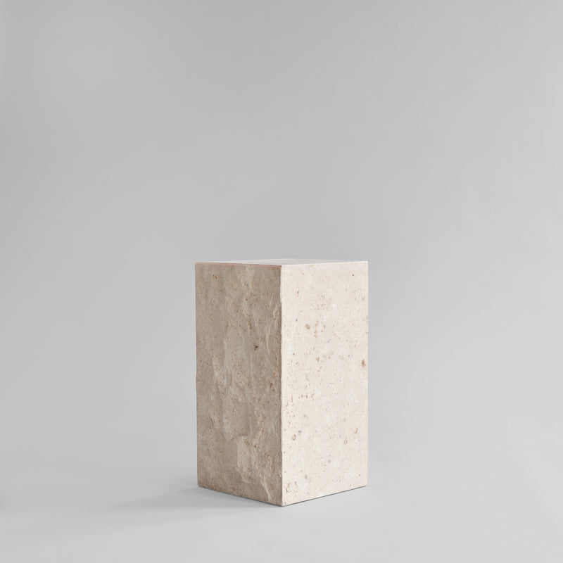Podium, Medio - Limestone