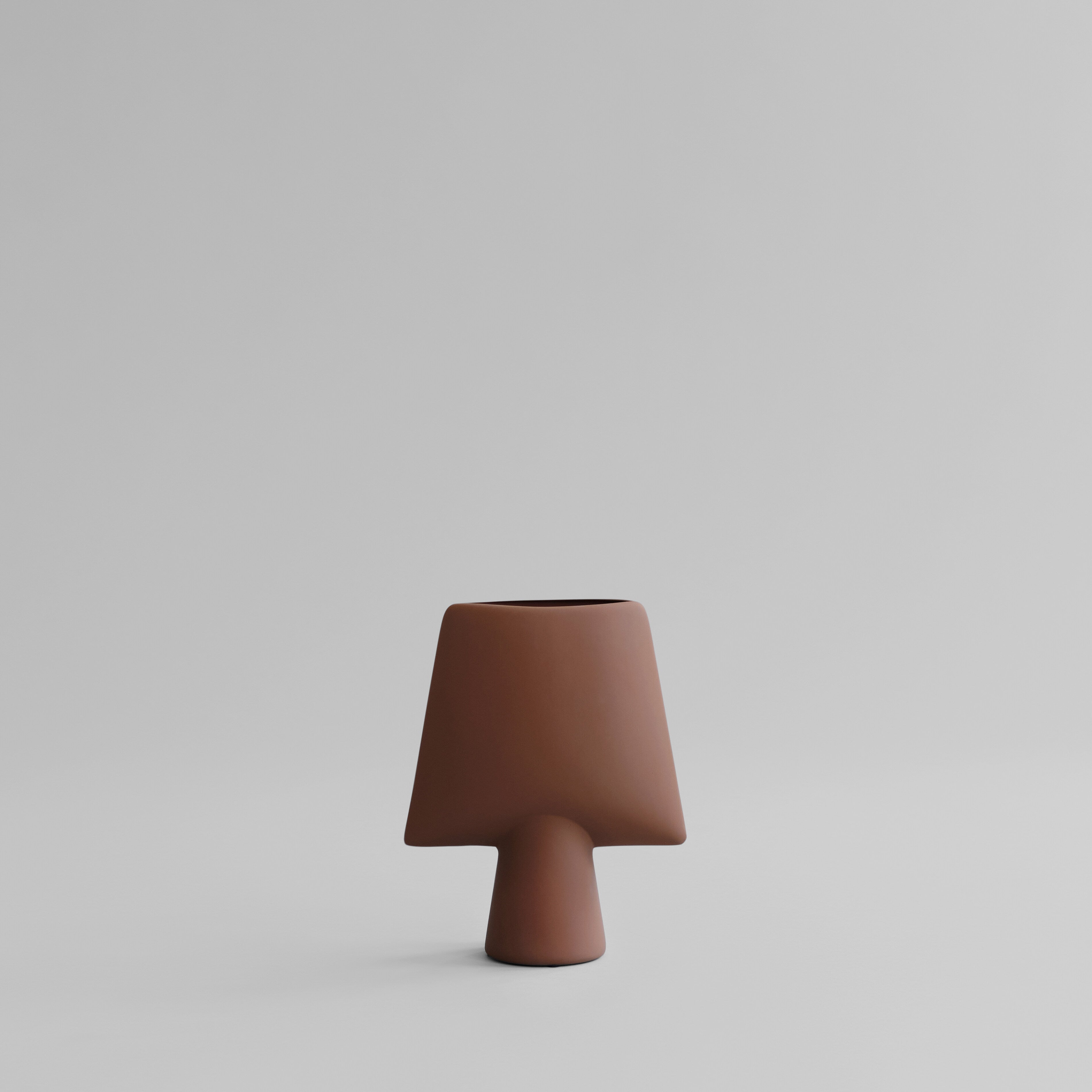 101 Copenhagen - Sphere Vase Square, Mini – Almond - Vase