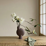 101 Copenhagen - Sphere Vase Bubl, Medio – Chocolate Brown - Vase