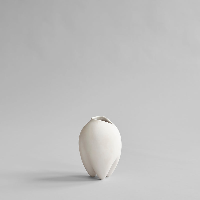 101 Copenhagen - Sumo Vase, Slim Petit - Bone White - Vase