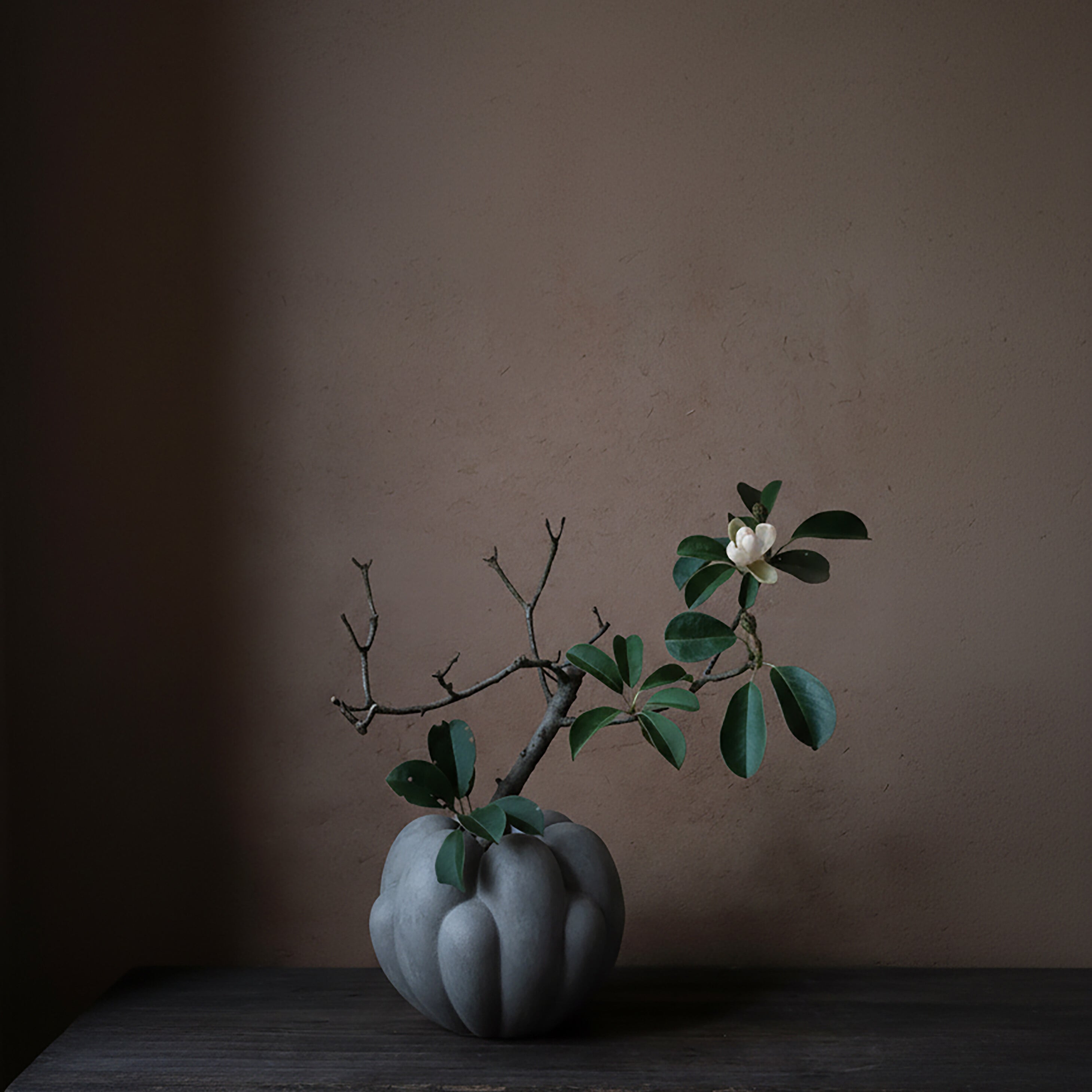 Bloom Vase, Mini - Dark Grey