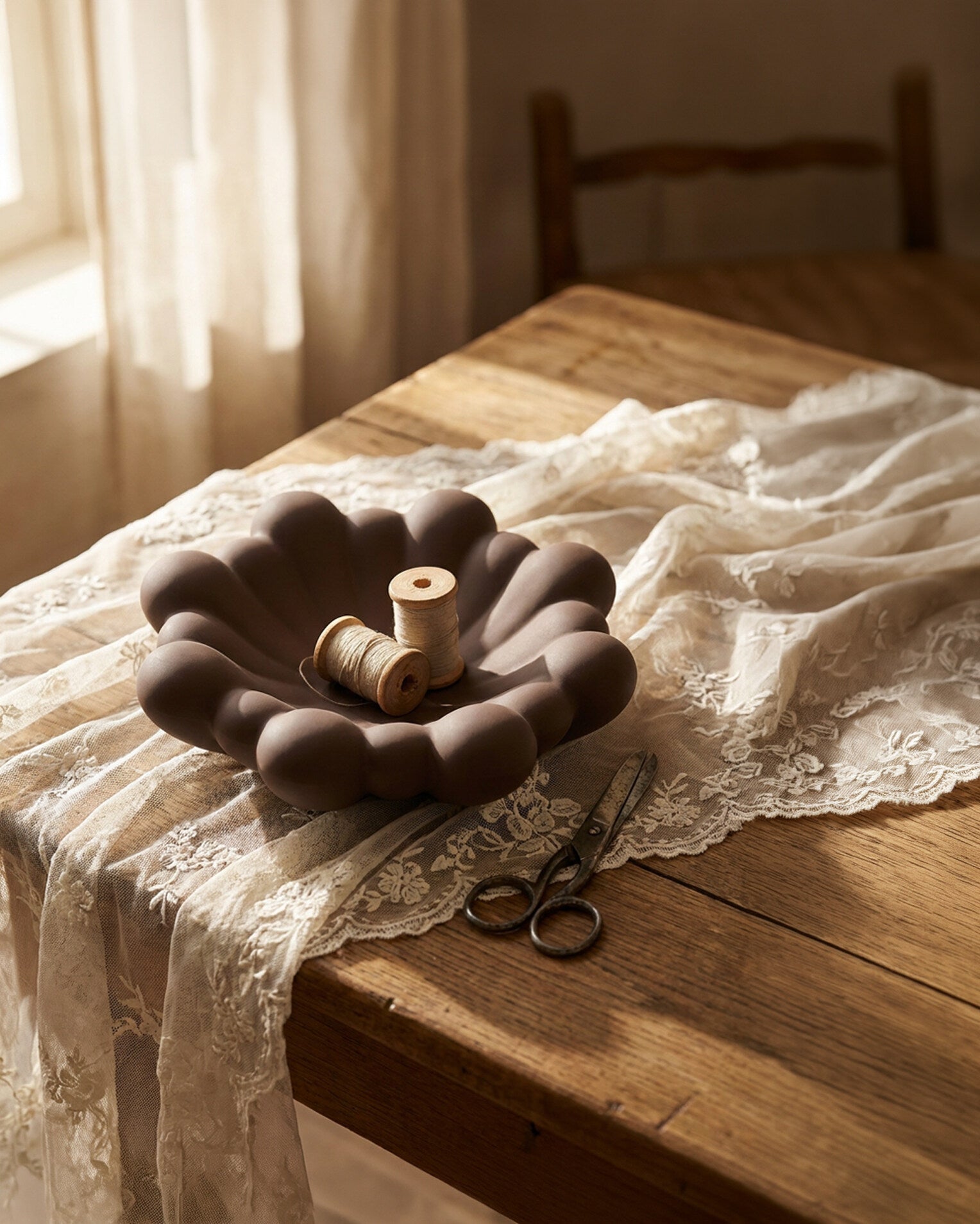 Bloom Tray, Medio - Chocolate Brown | 101 Copenhagen