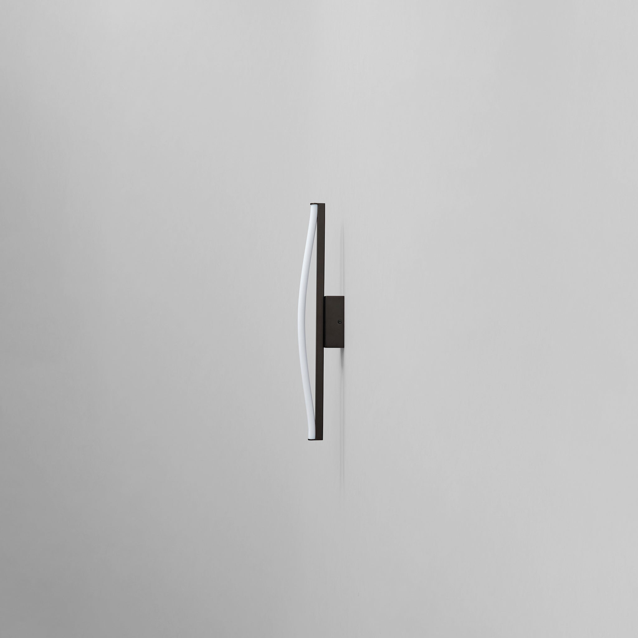 101 Copenhagen - Bow Wall Lamp, Mini - Bronze - Wall Lamp
