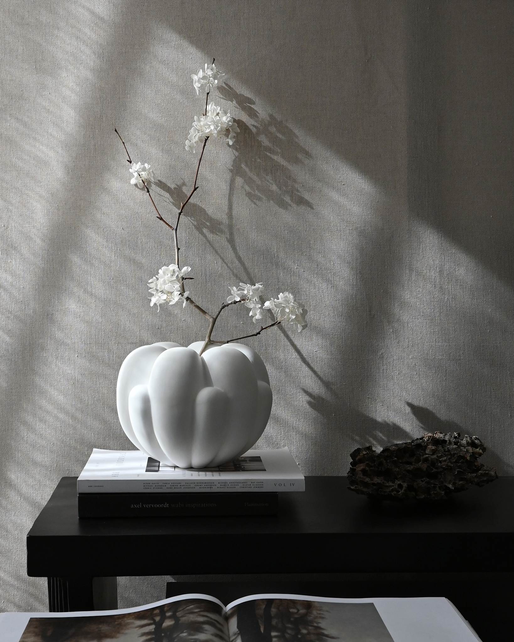 101 Copenhagen - Bloom Vase, Petit - Bone White - Vase