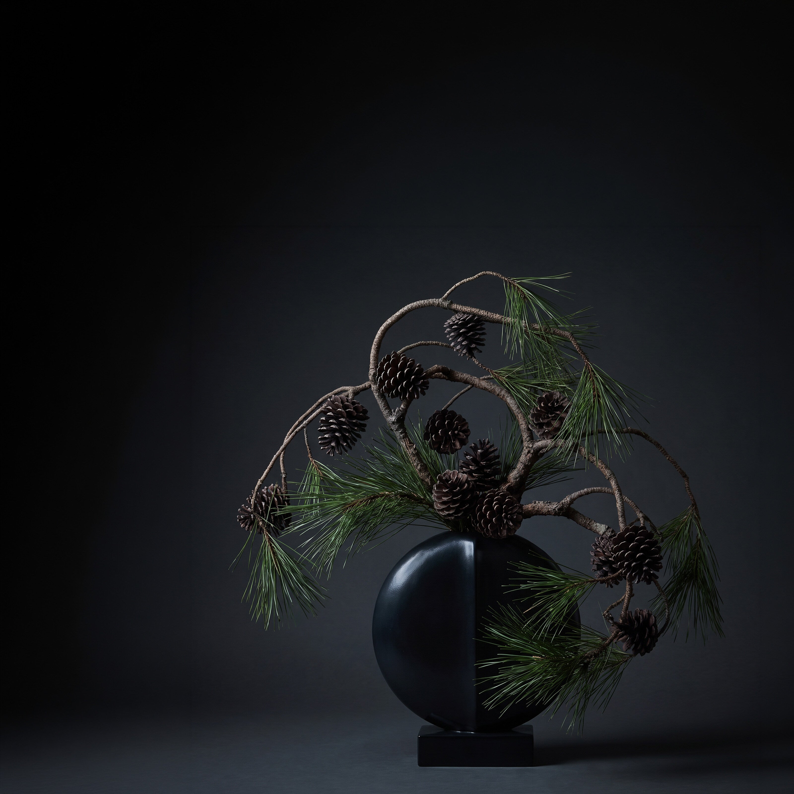 Guggenheim Vase, Mini - Dark Green