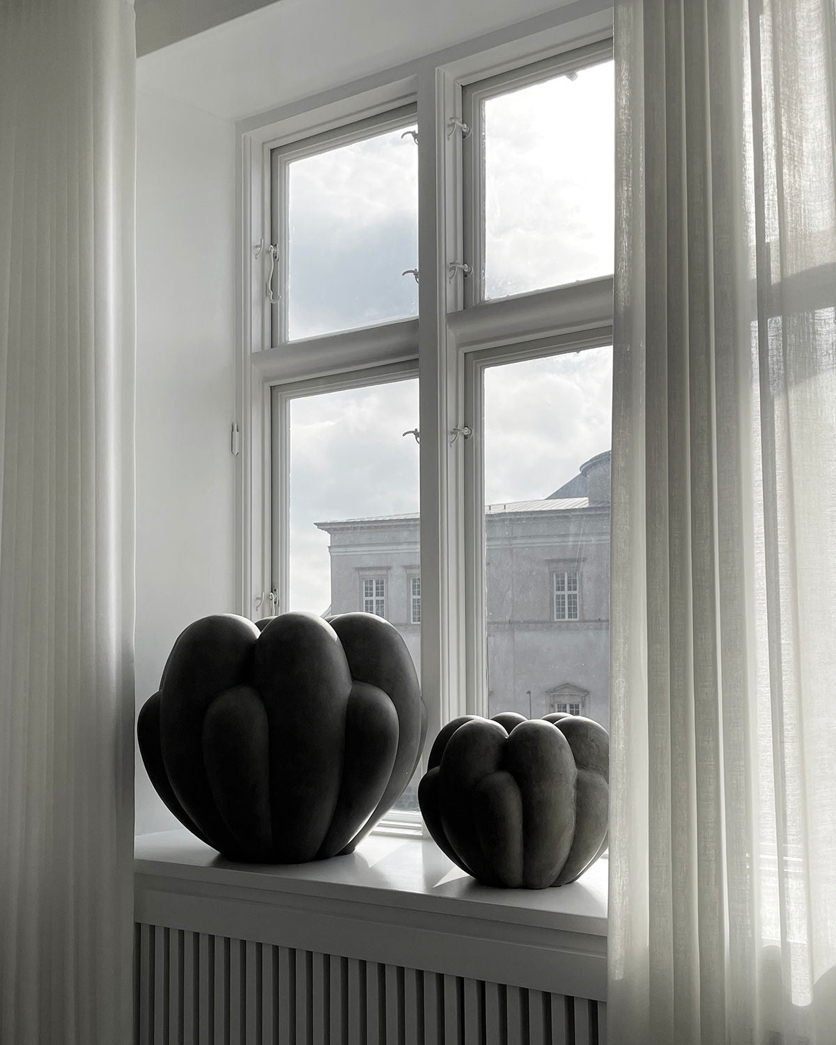 101 Copenhagen - Bloom Vase, Mini - Dark Grey - Vase