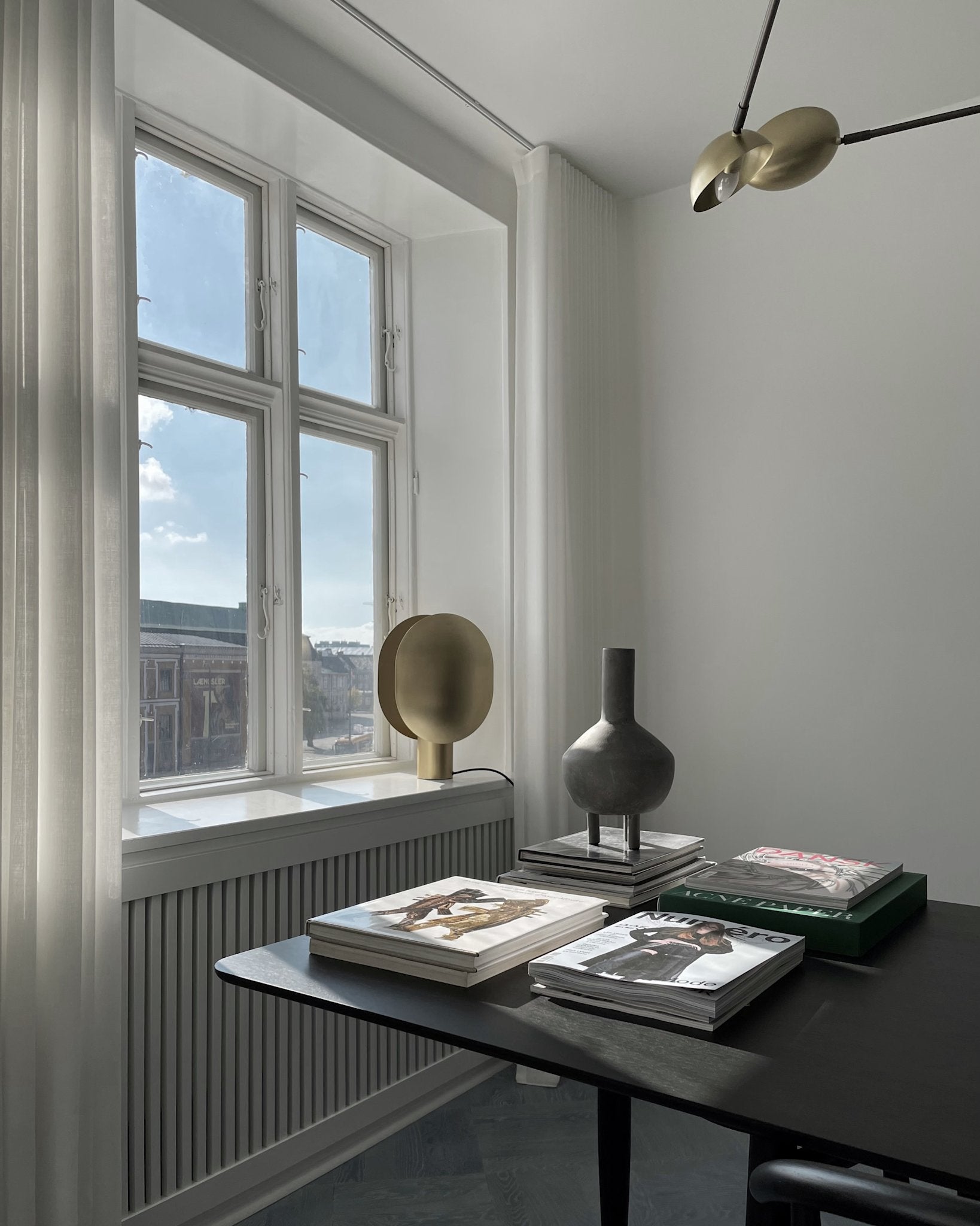 Duck Vase, Fat - Dark Grey | Ceramic | 101 Copenhagen