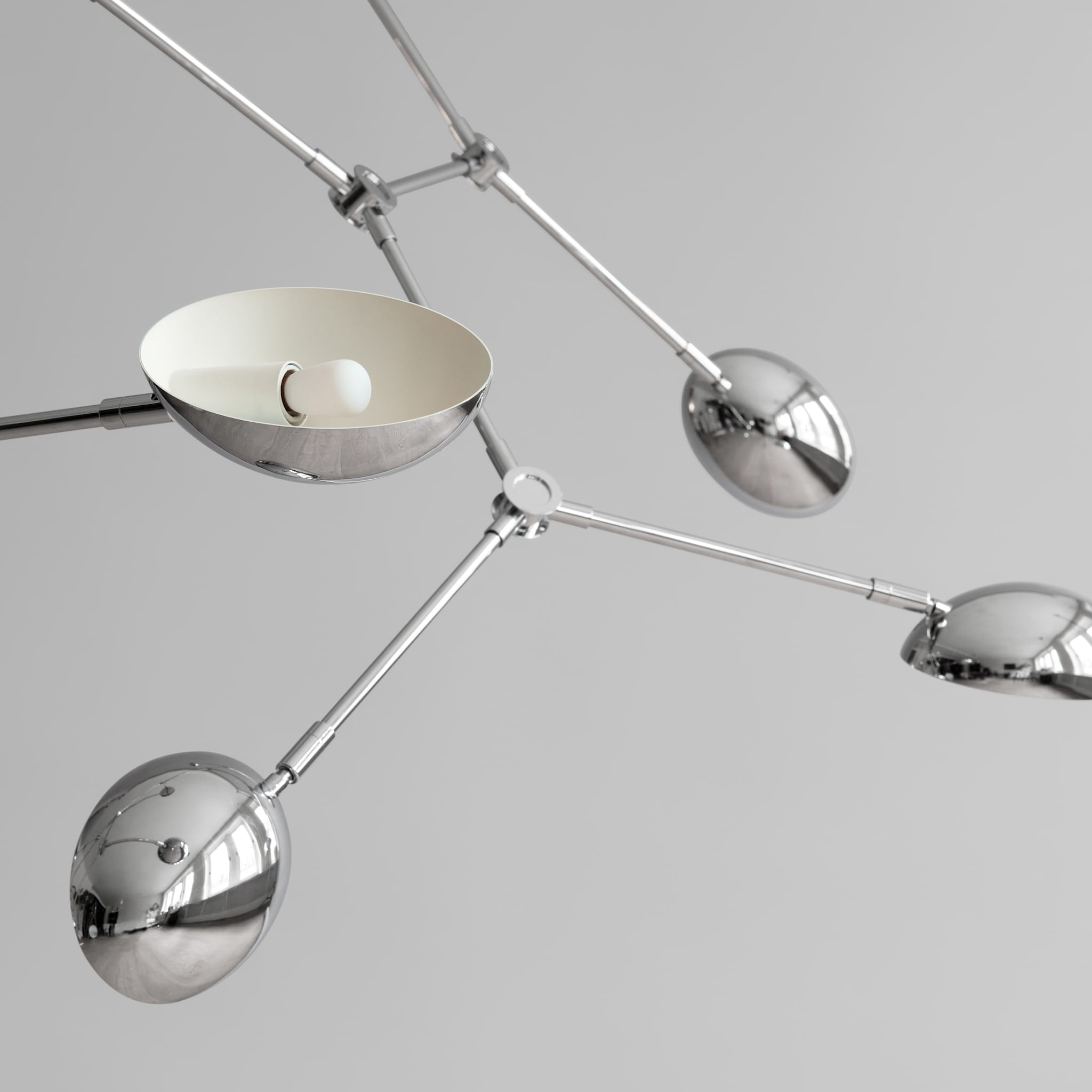 Drop Chandelier - Chrome (5m)