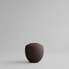 Sunao Vase, Medio - Chocolate Brown