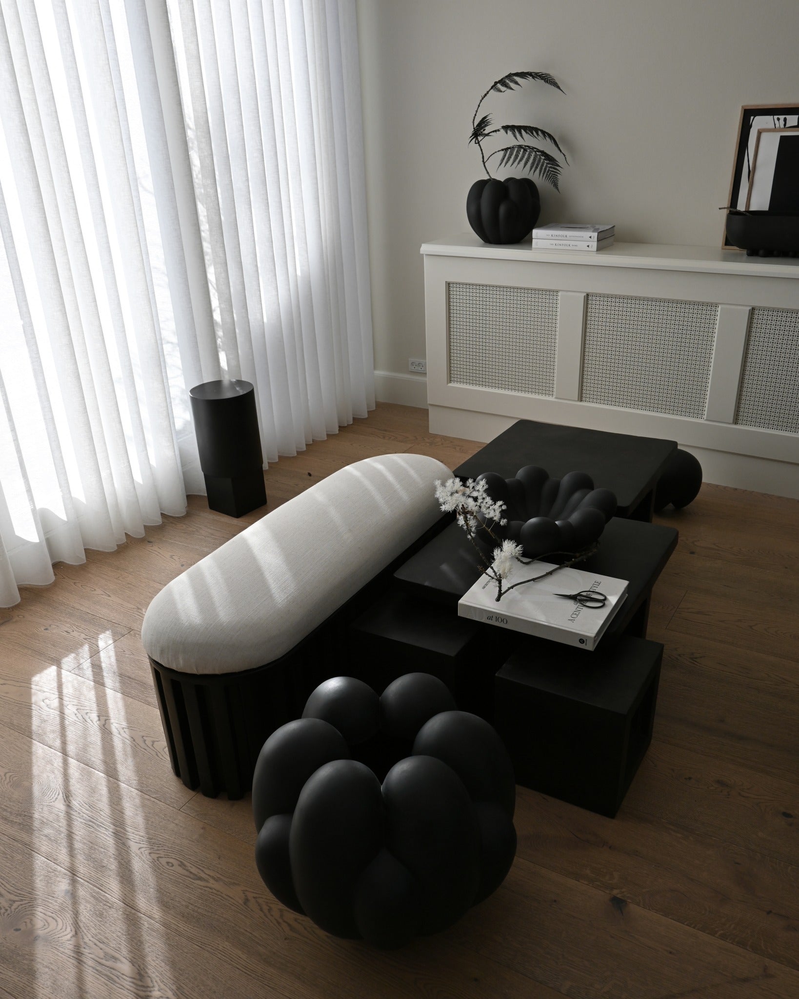 101 Copenhagen - Bloom Vase, Mini - Black - Vase