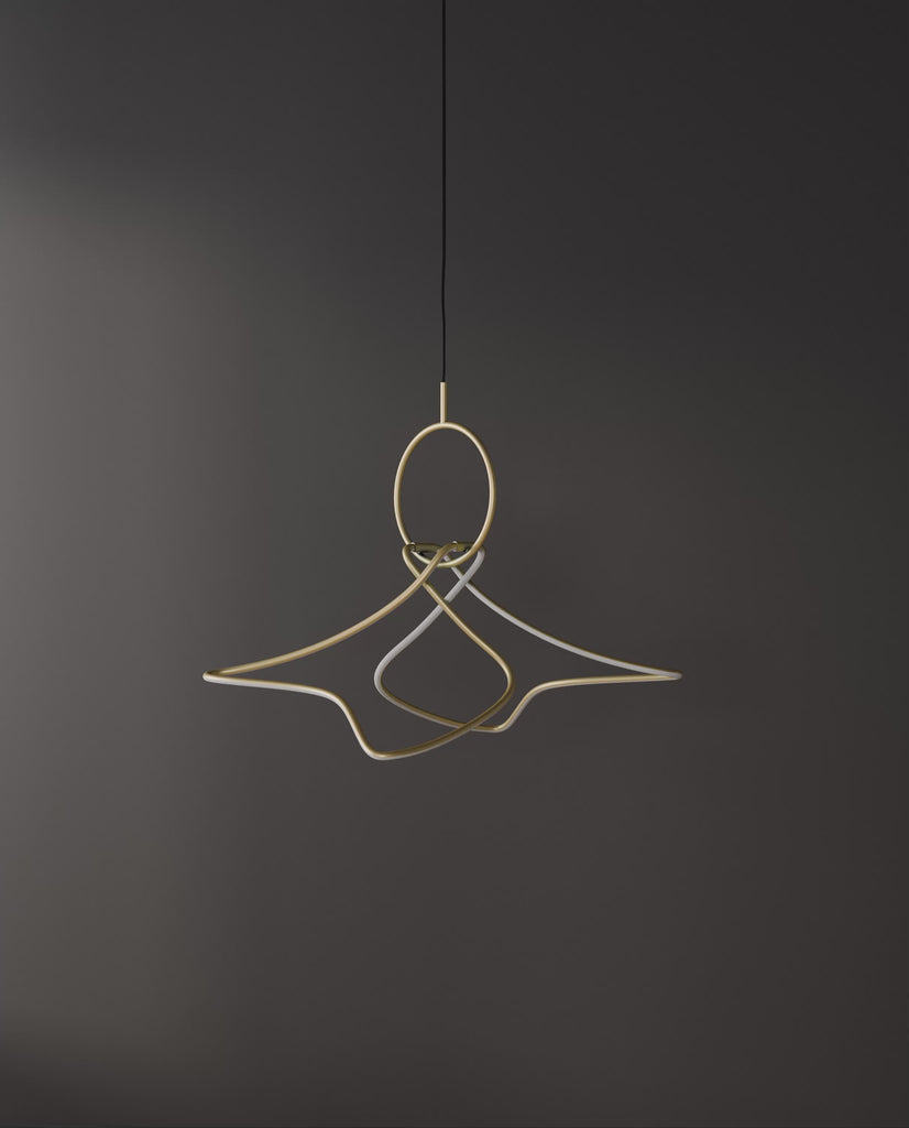 101 Copenhagen Kumo Mini chandelier turned on and off