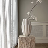 Bloom Vase Slim, Mini - Bone White - 101 Copenhagen