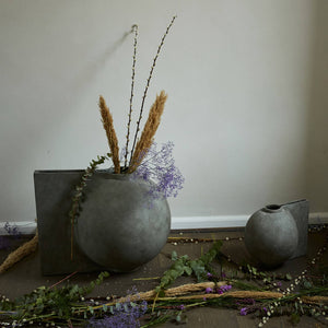 Offset Vase, Mini - Dark Grey - 101 CPH